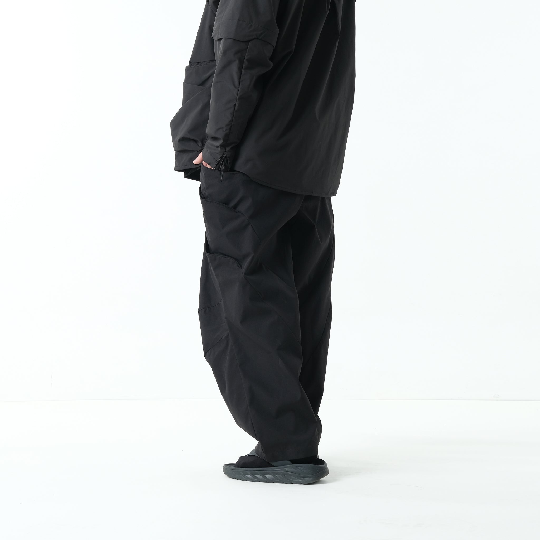Capsule Series / CB103 3-layer Pocket Loose Pants (Black)
