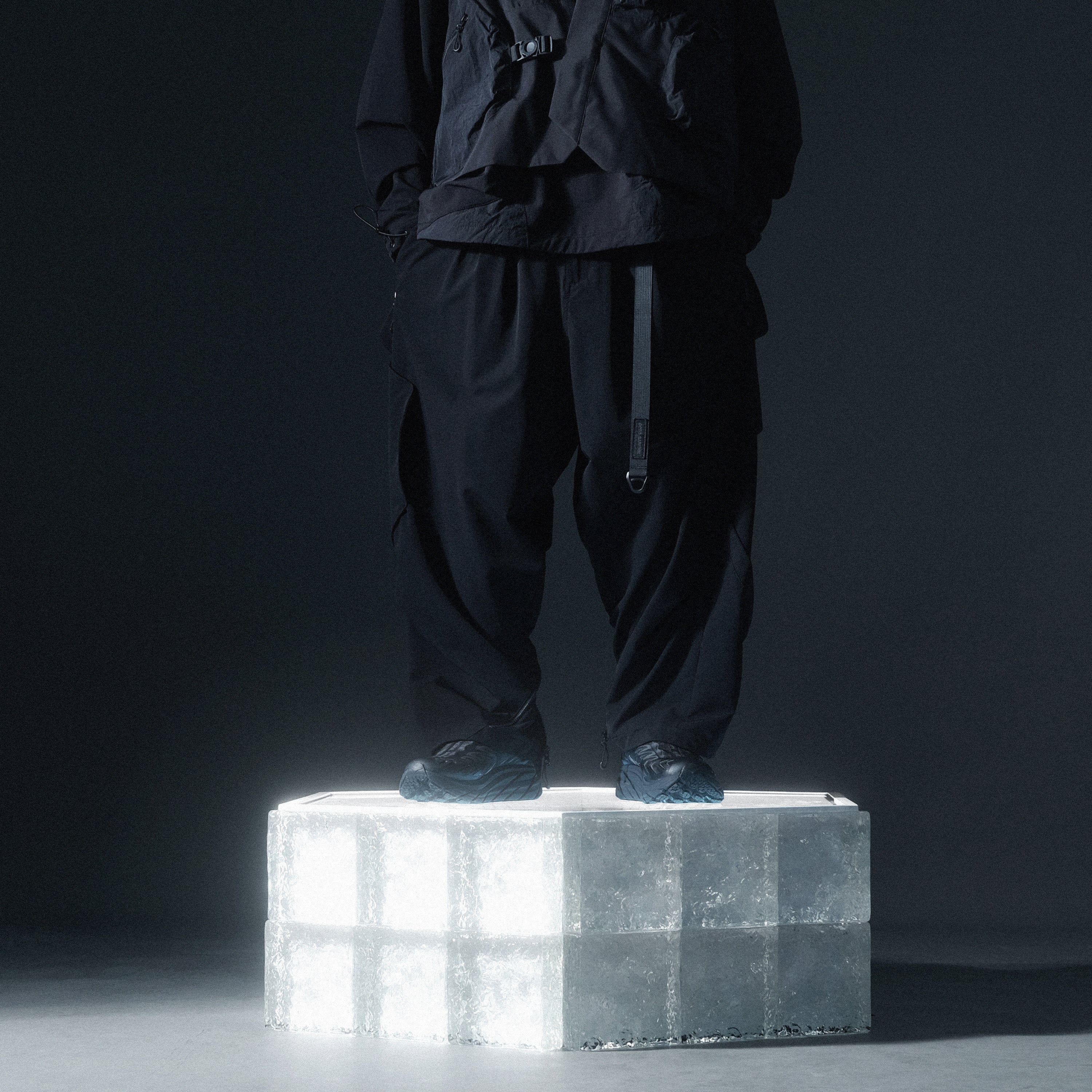 AW22 / 12 —  P22-123 Adjustable Spiral Pants  (Black)