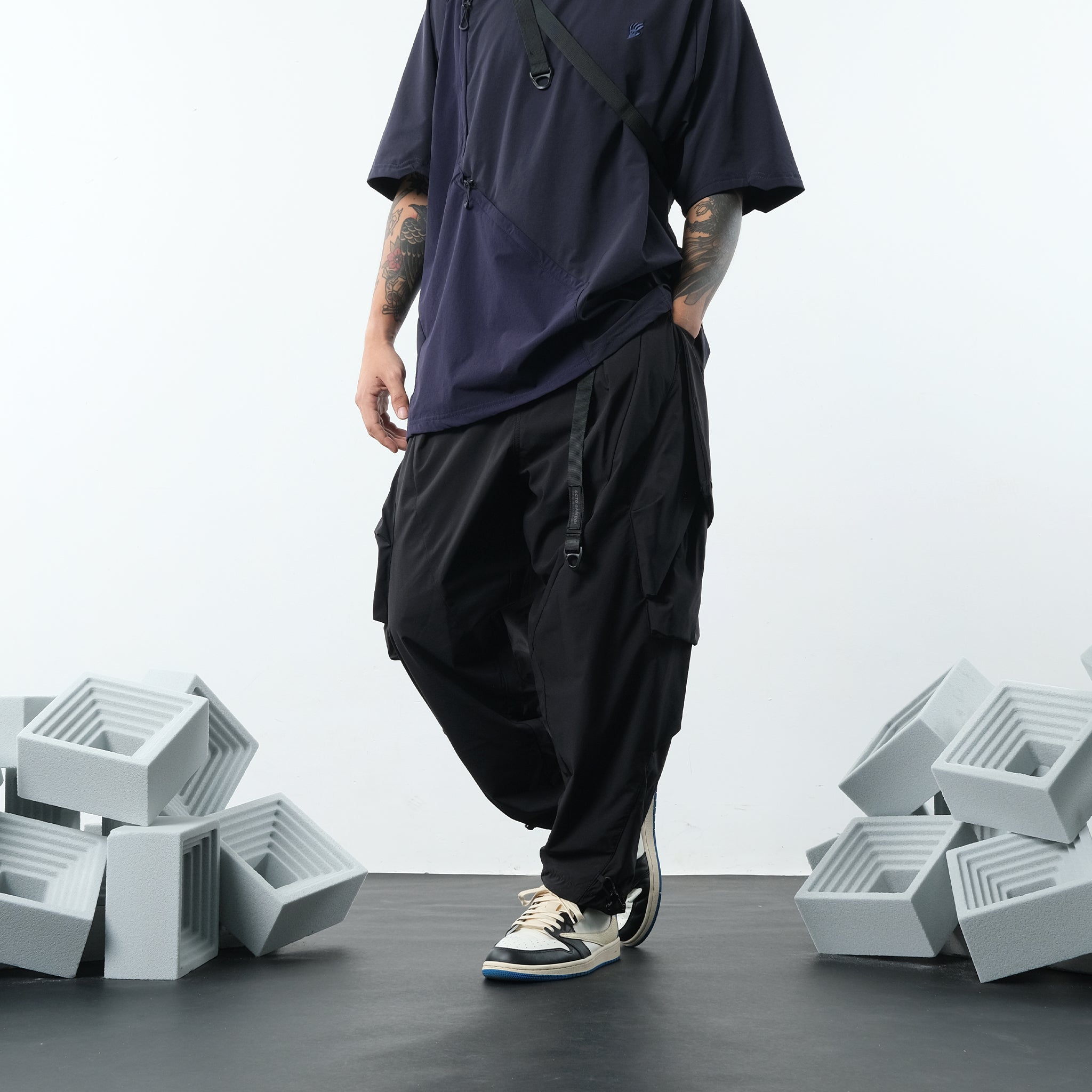 SS22/ 11 LP-118 Convertible Pants (Black)