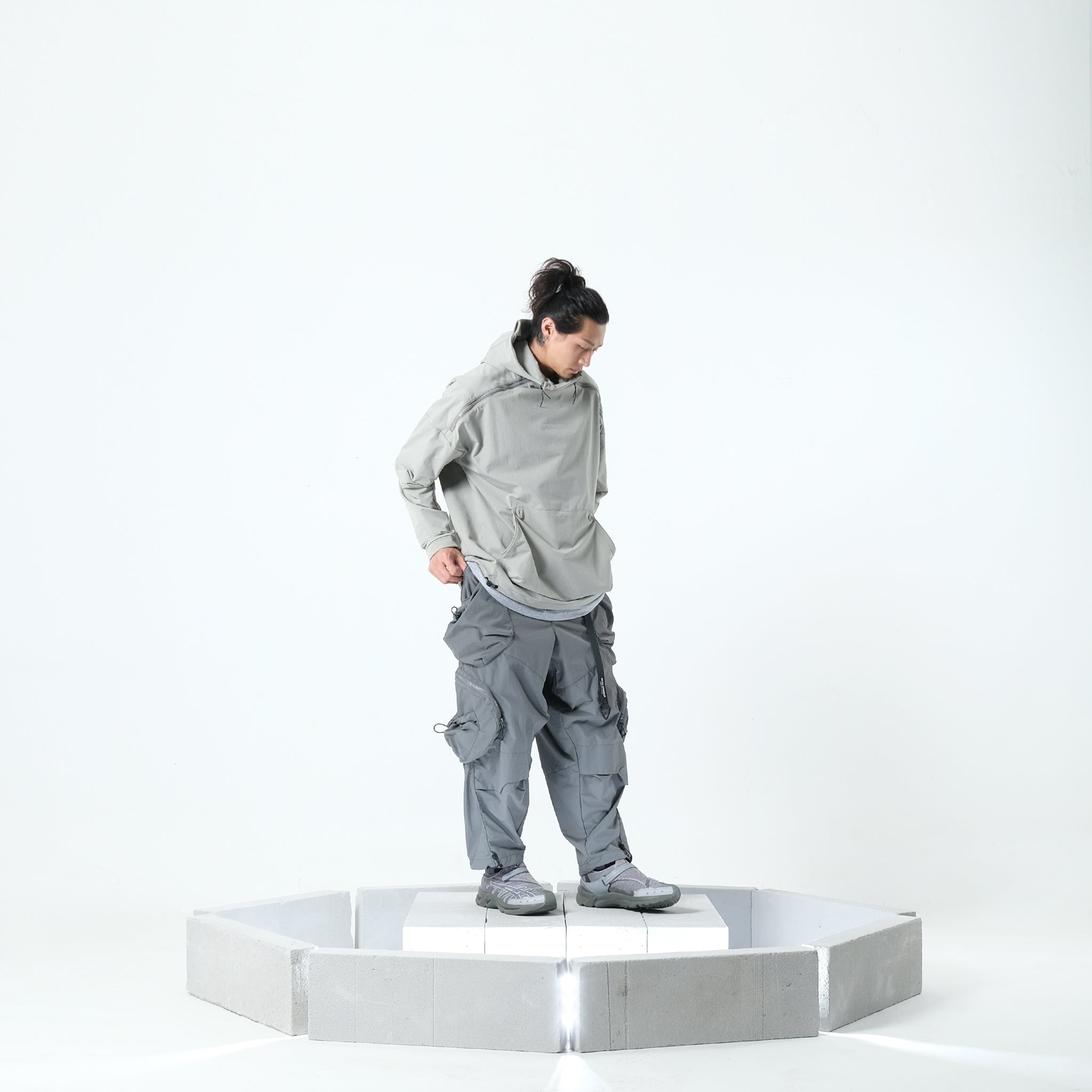 Pre-season LP-114 Drawstring Pocket Pants (Grey)