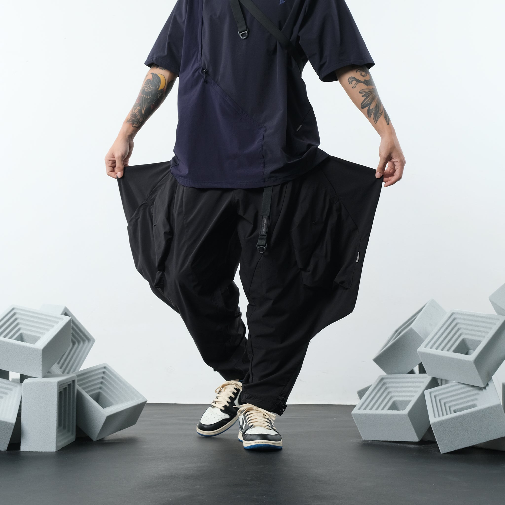 SS22/ 11 LP-118 Convertible Pants (Black)