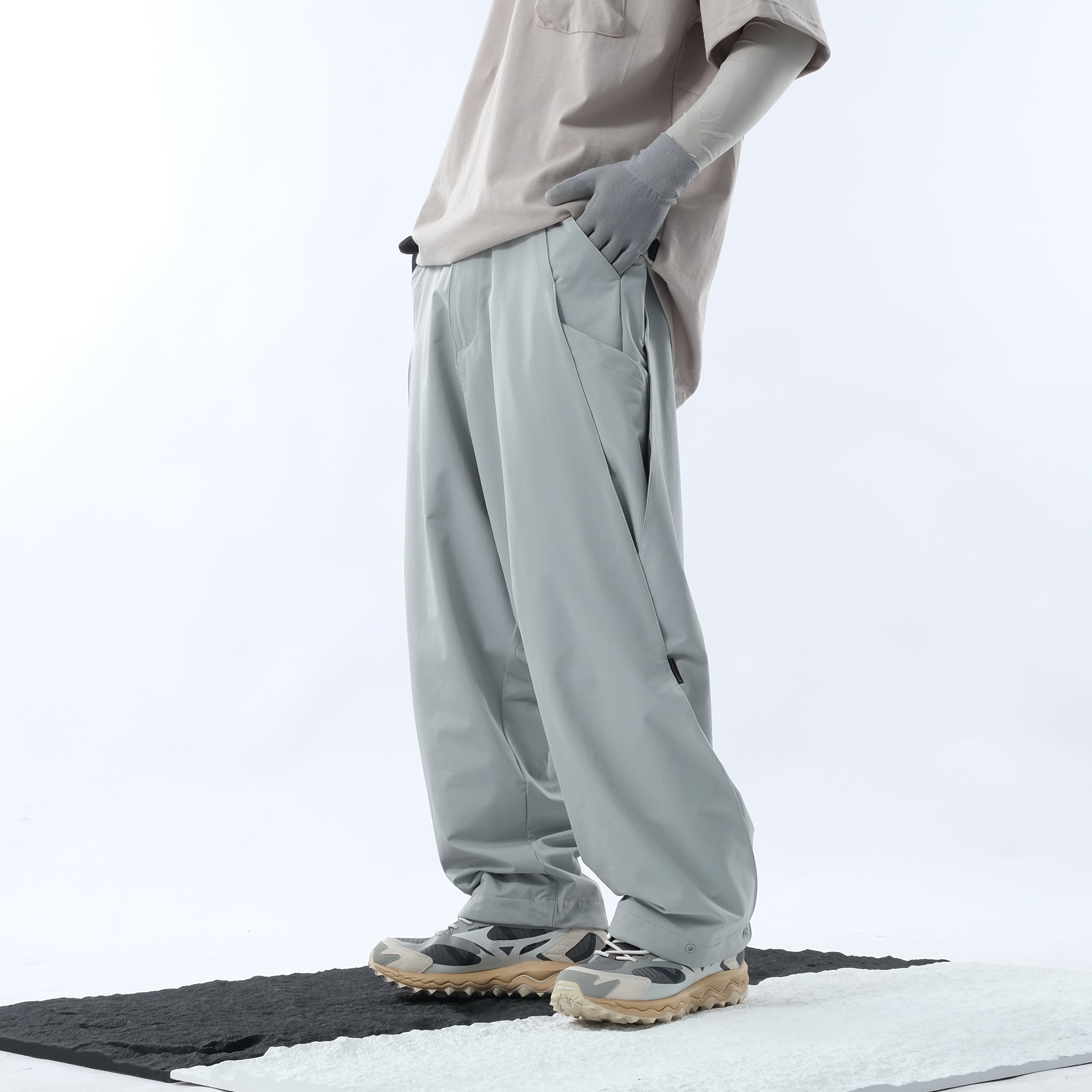 Capsule 01 / CSP-116 Hidden Pocket Adjustable Loose Pants  (Light Grey)