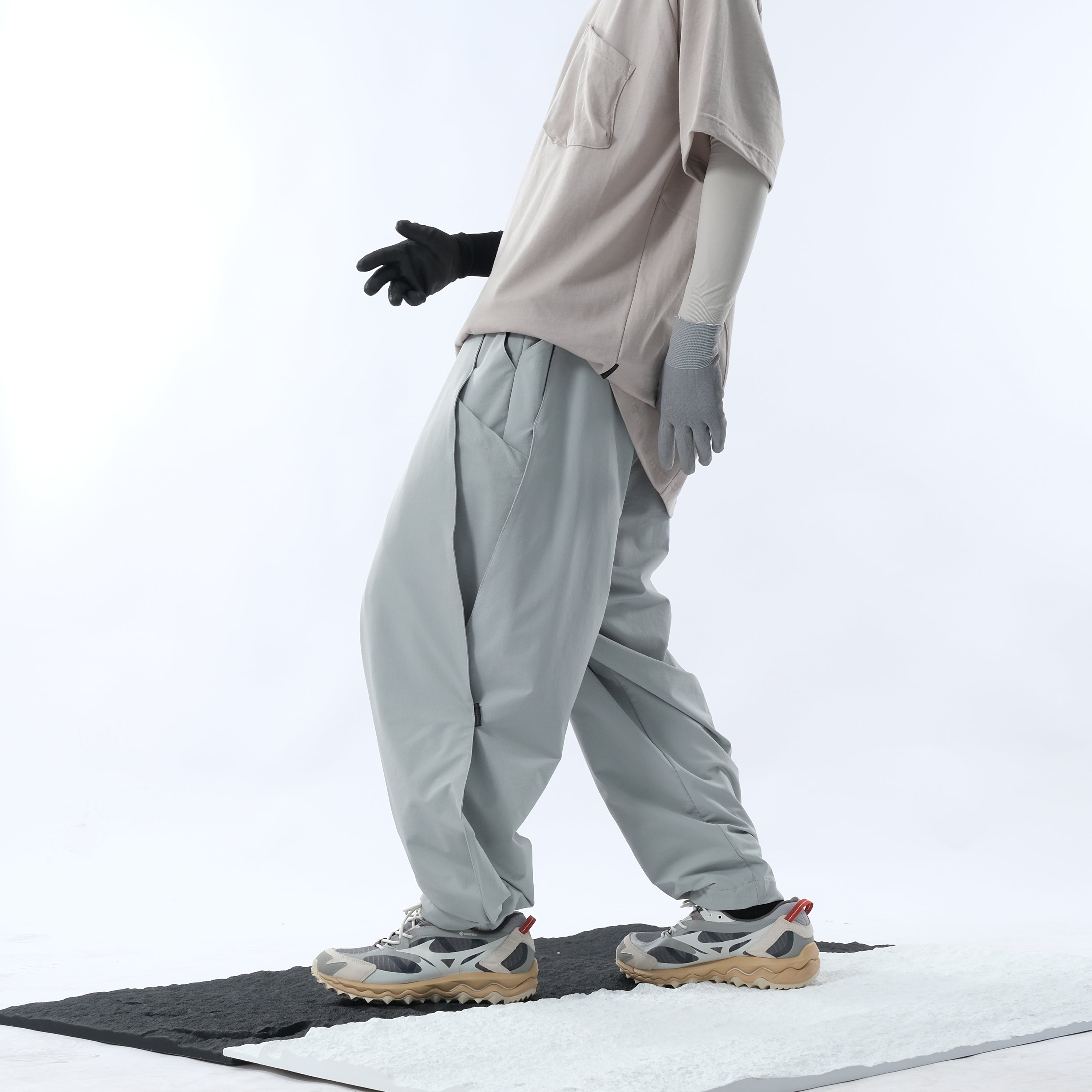 Capsule 01 / CSP-116 Hidden Pocket Adjustable Loose Pants  (Light Grey)