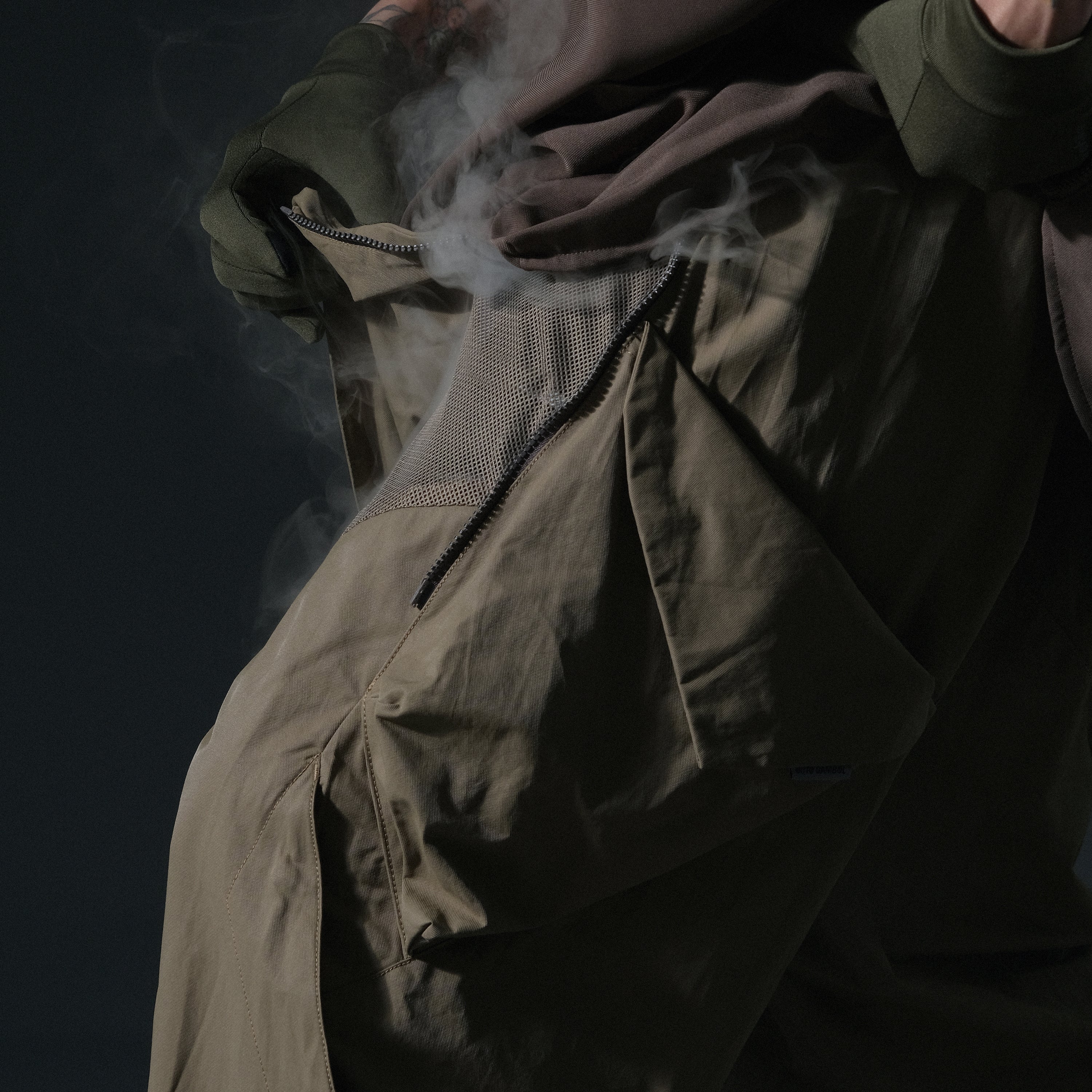SS23 / 02 —  P23-126  Switchable Breathing Pants (Khaki)