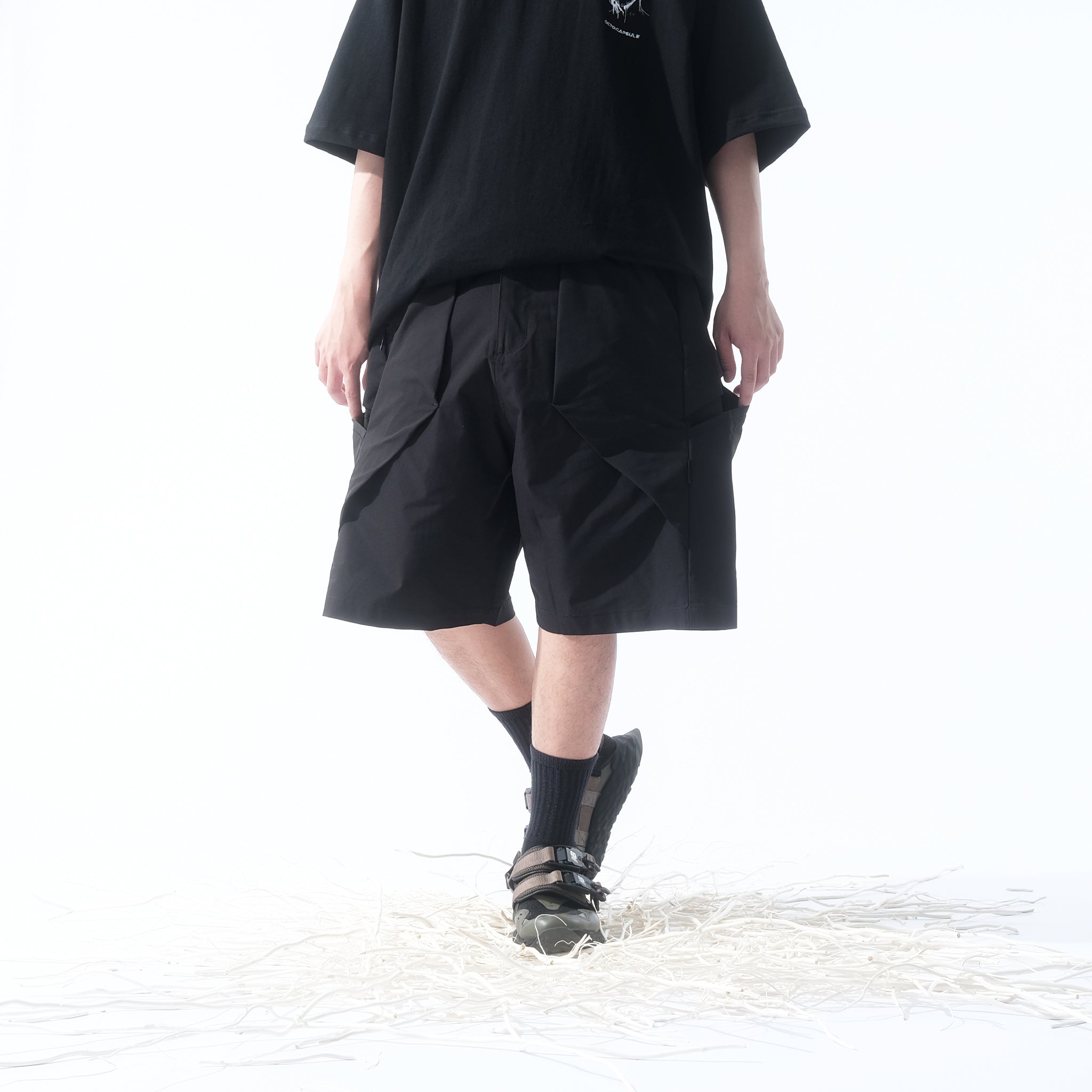 Capsule 03 / CS104 Nylon  Parallelogram Shorts (Black)