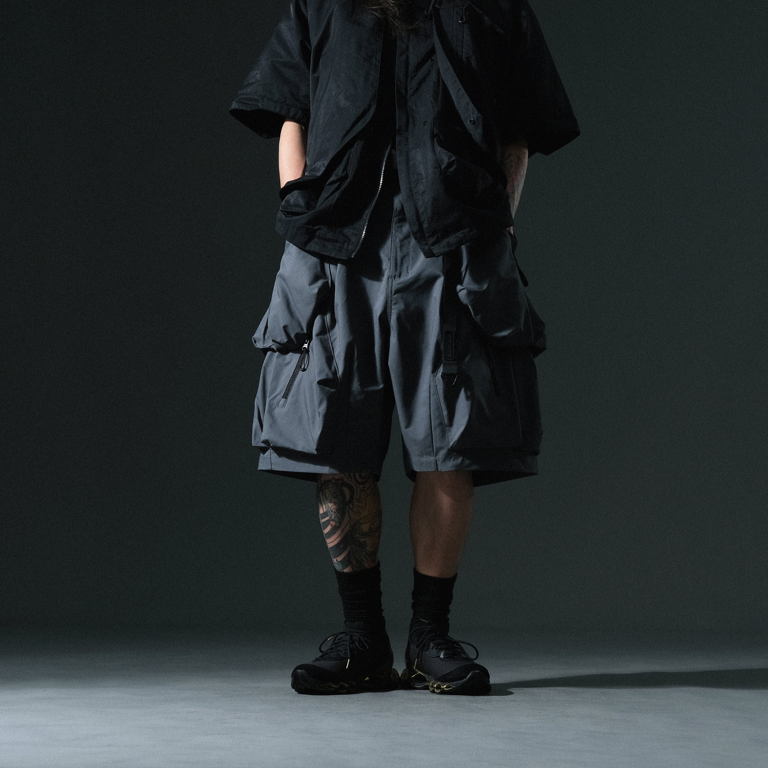 SS23 / 04 —  S23-066 2-Layer Loose Short (Anchor Grey)