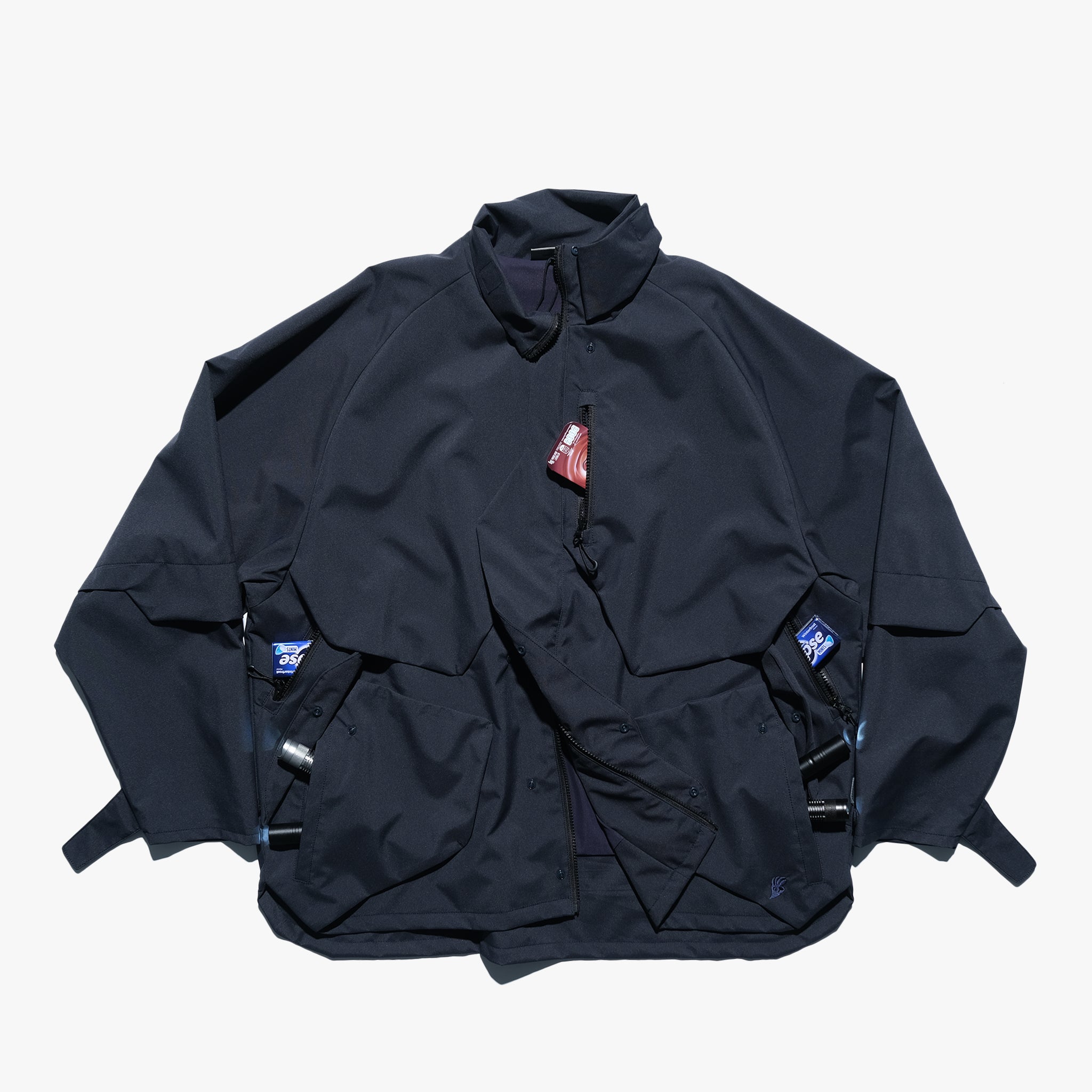 AW22 / 04 —J22-023 3-collar Trapezoidal Jacket (Navy)