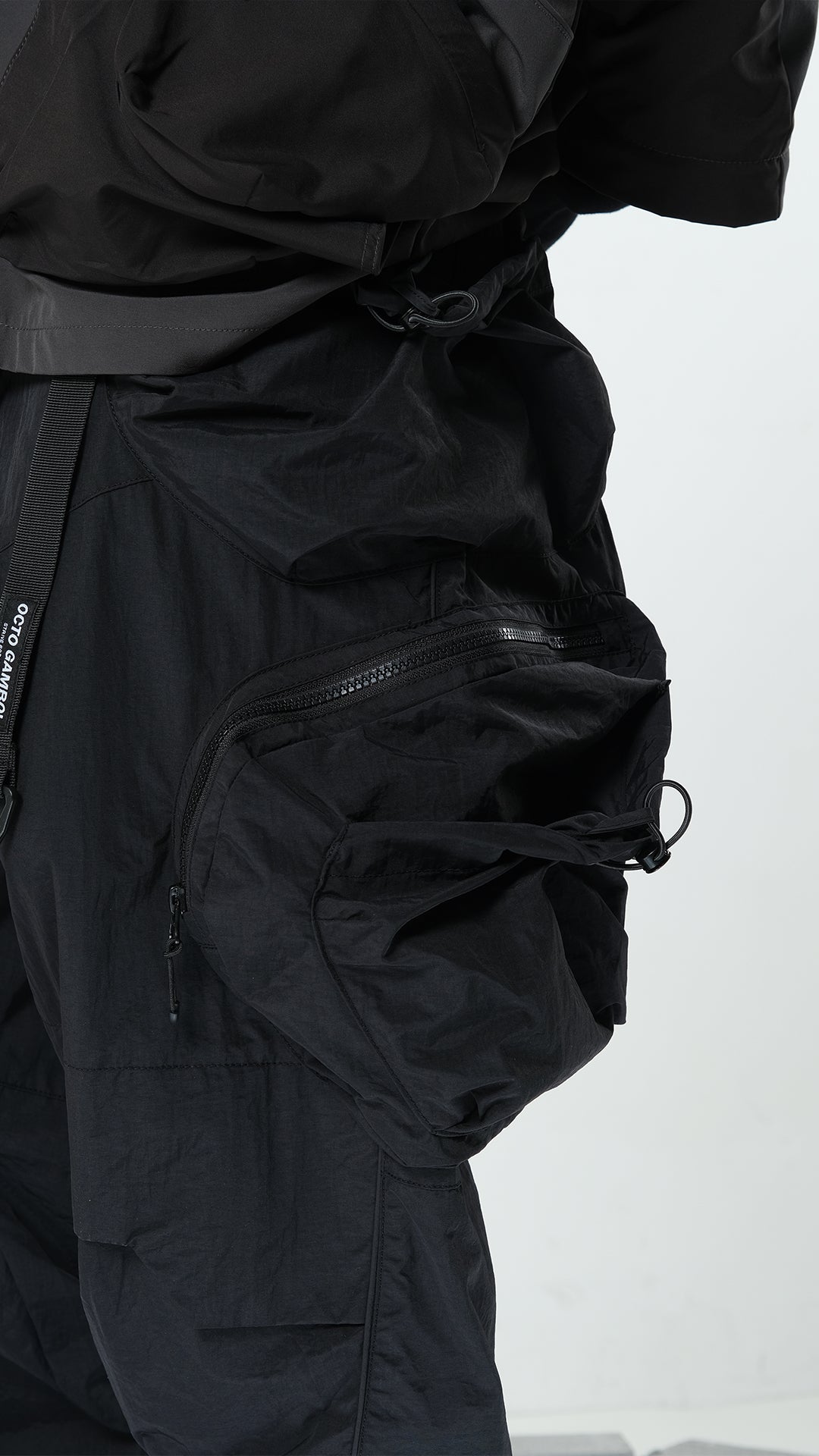 Pre-season LP-114 Drawstring Pocket Pants (Black)