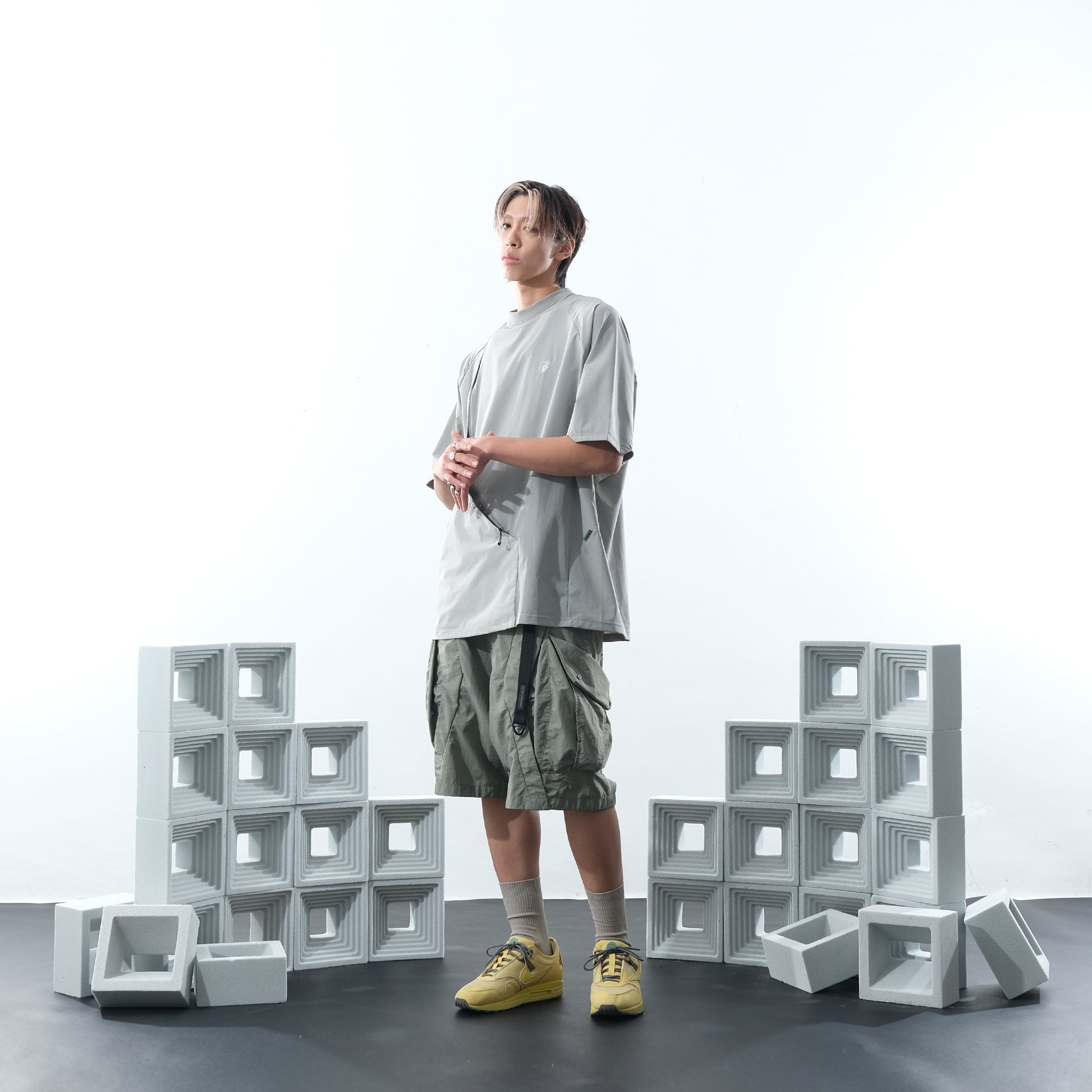 SS22 /07 S-063 V-shape Shorts (Light Grey)