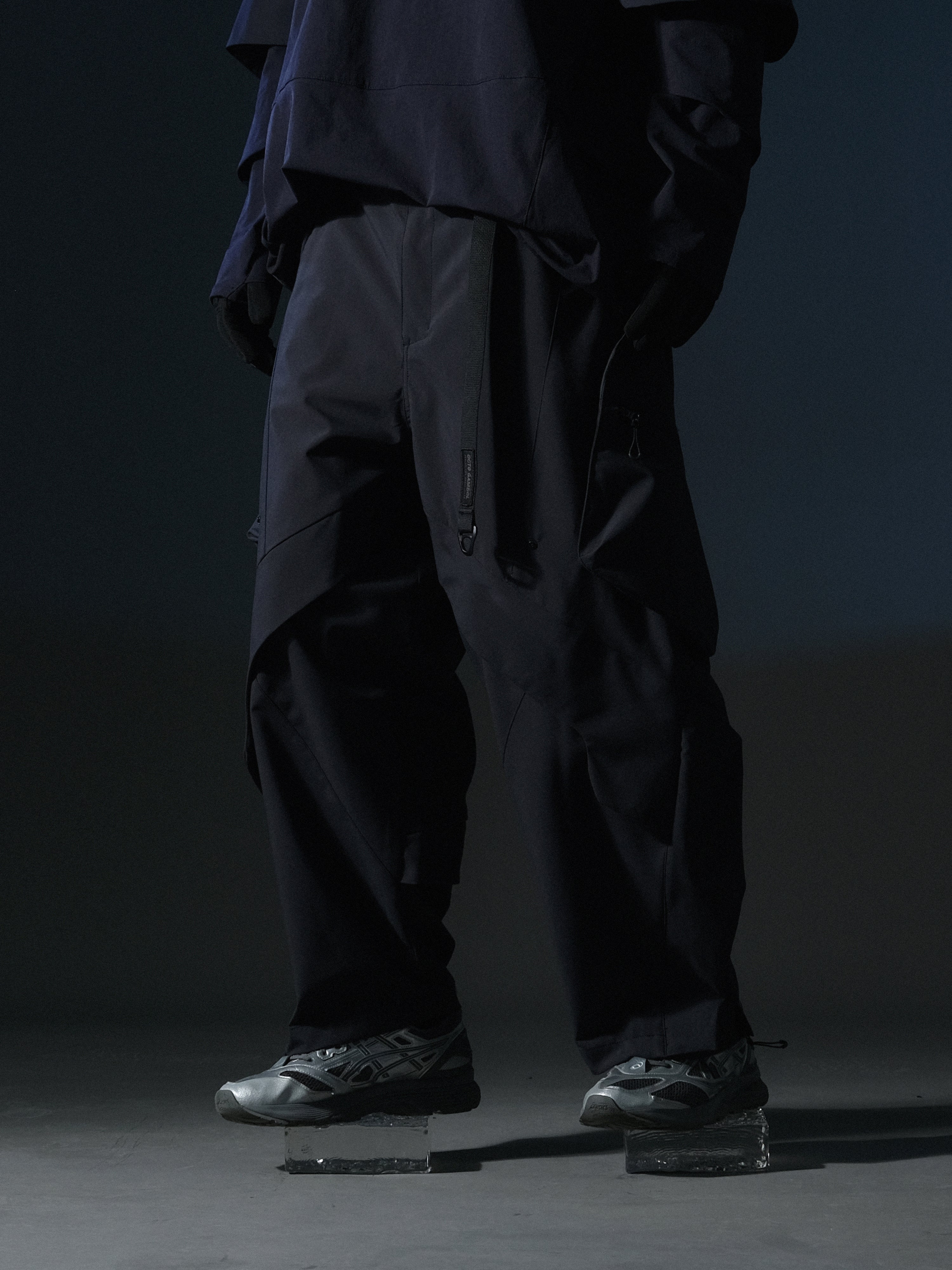 AW22 / 01 —  P22-120 Flexible Armored Pants (Navy)
