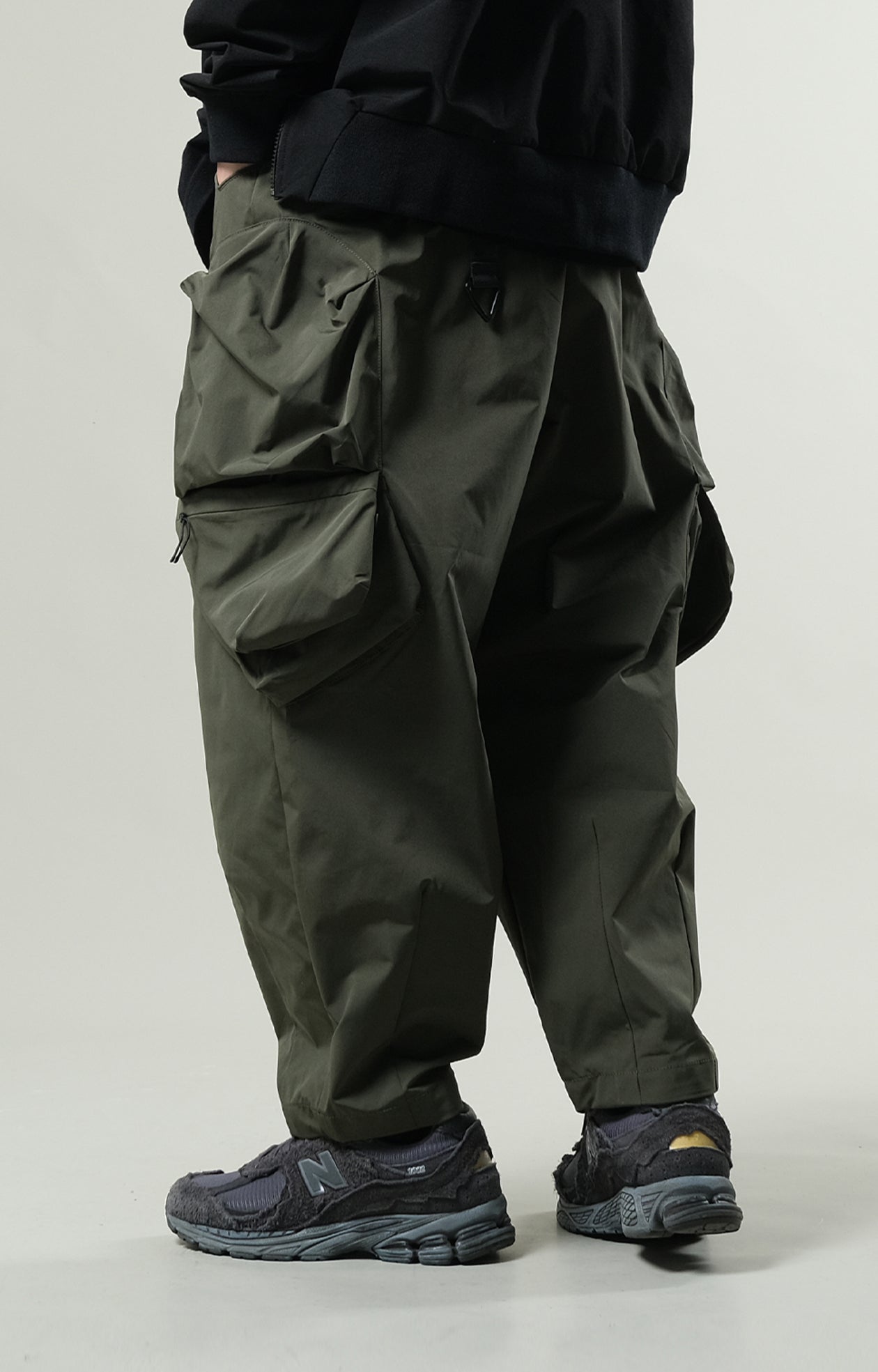 Capsule Series / CB101 Irregular Pocket Balloon Pants (Green)