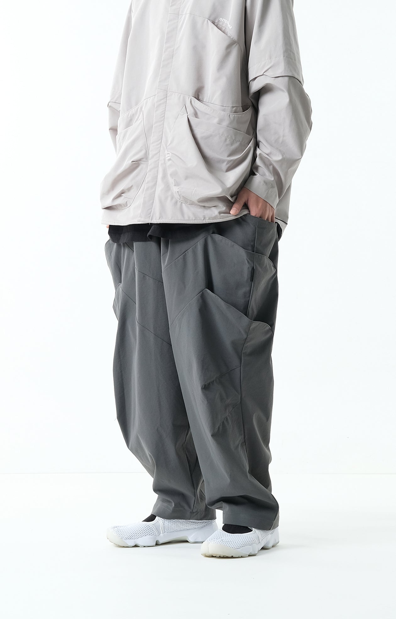Capsule Series / CB103 3-layer Pocket Loose Pants (Grey)