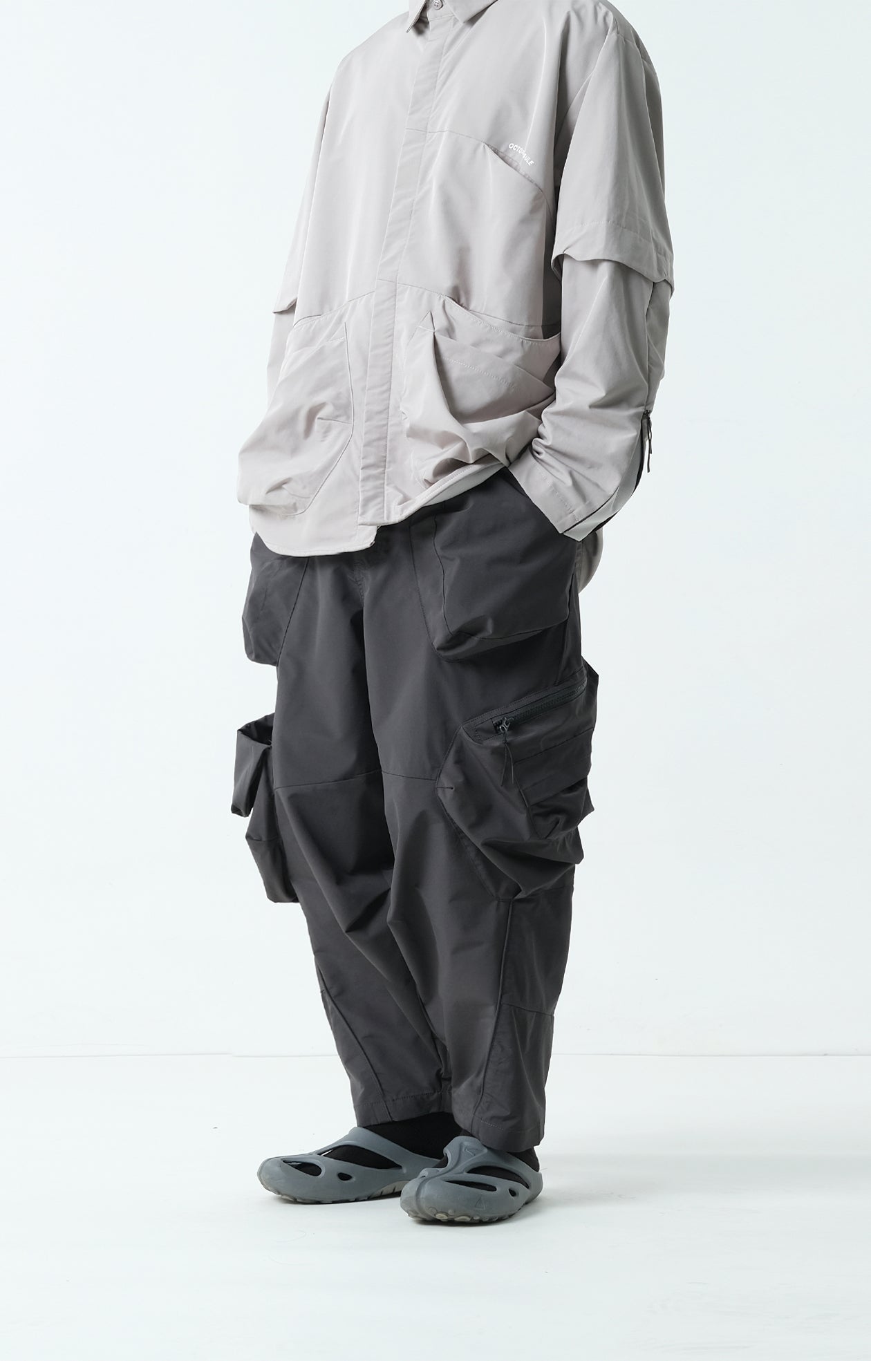 Capsule Series / CB110 Multi Cargo Pocket Pants (Grey)