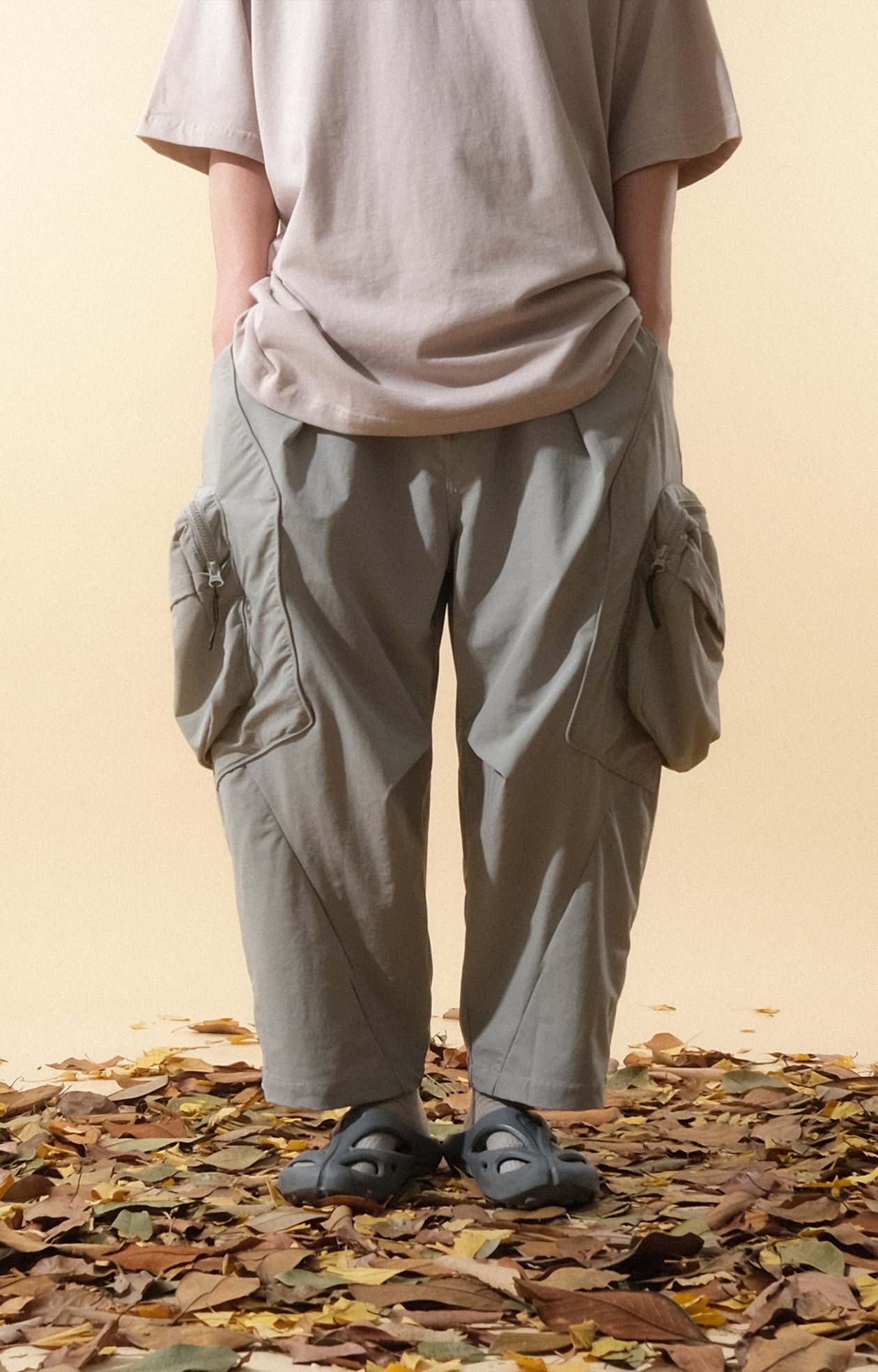 Capsule 01 / CB116 Nylon 80% Adjustable Pants (Light Grey)