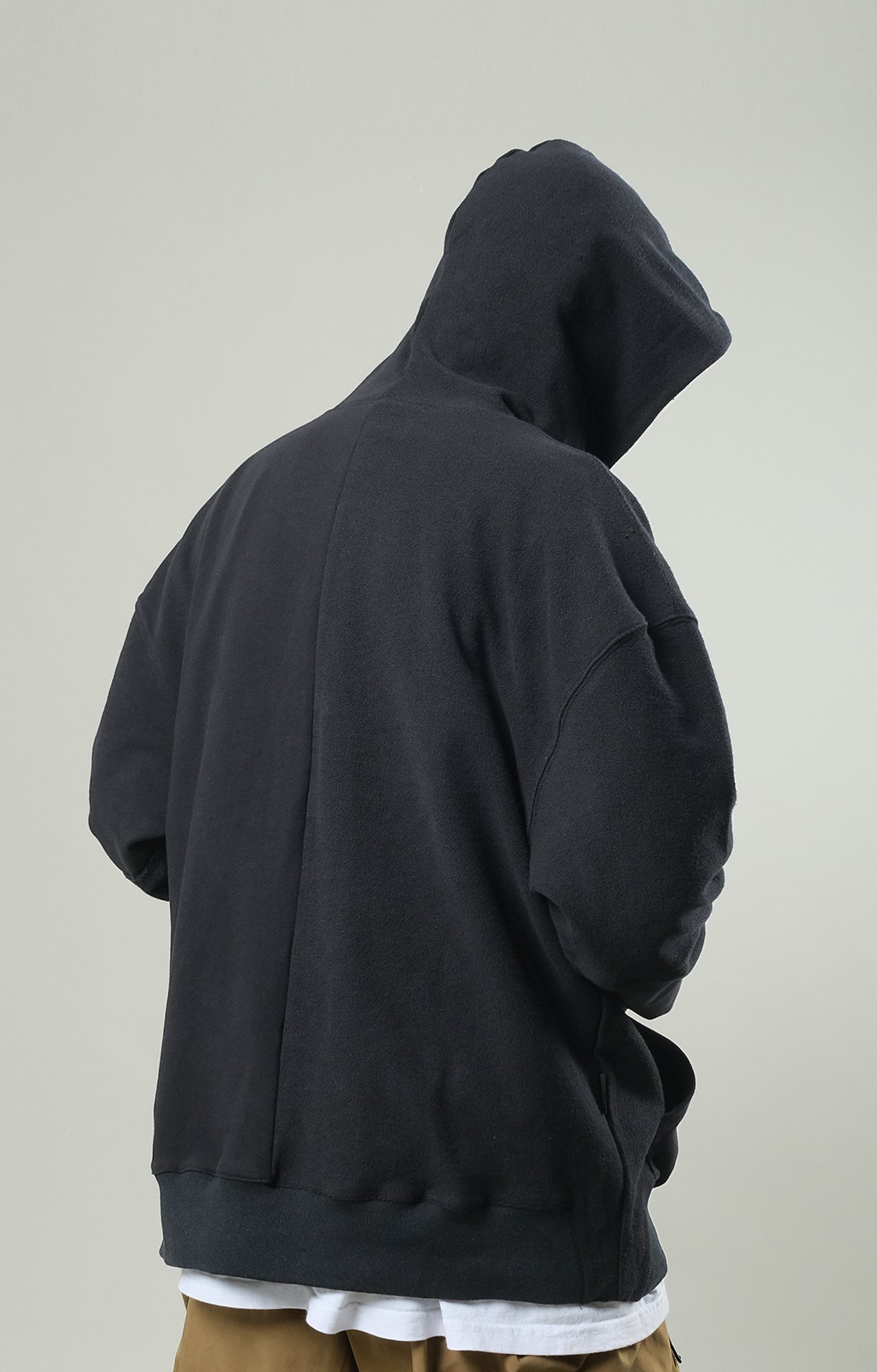 Capsule Series / CD076 Frayed-hem Patchwork Hoodie (Black)