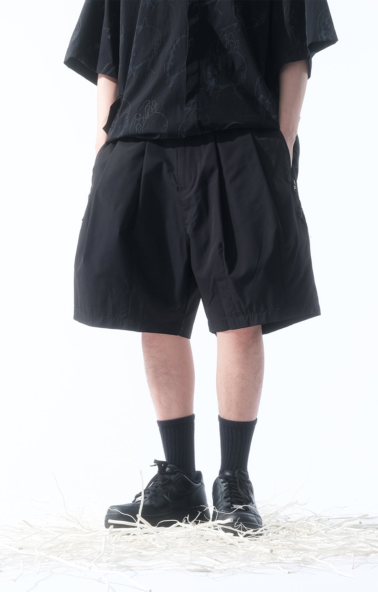 Capsule 03 / CS105 Nylon Balloon Shorts (Black)