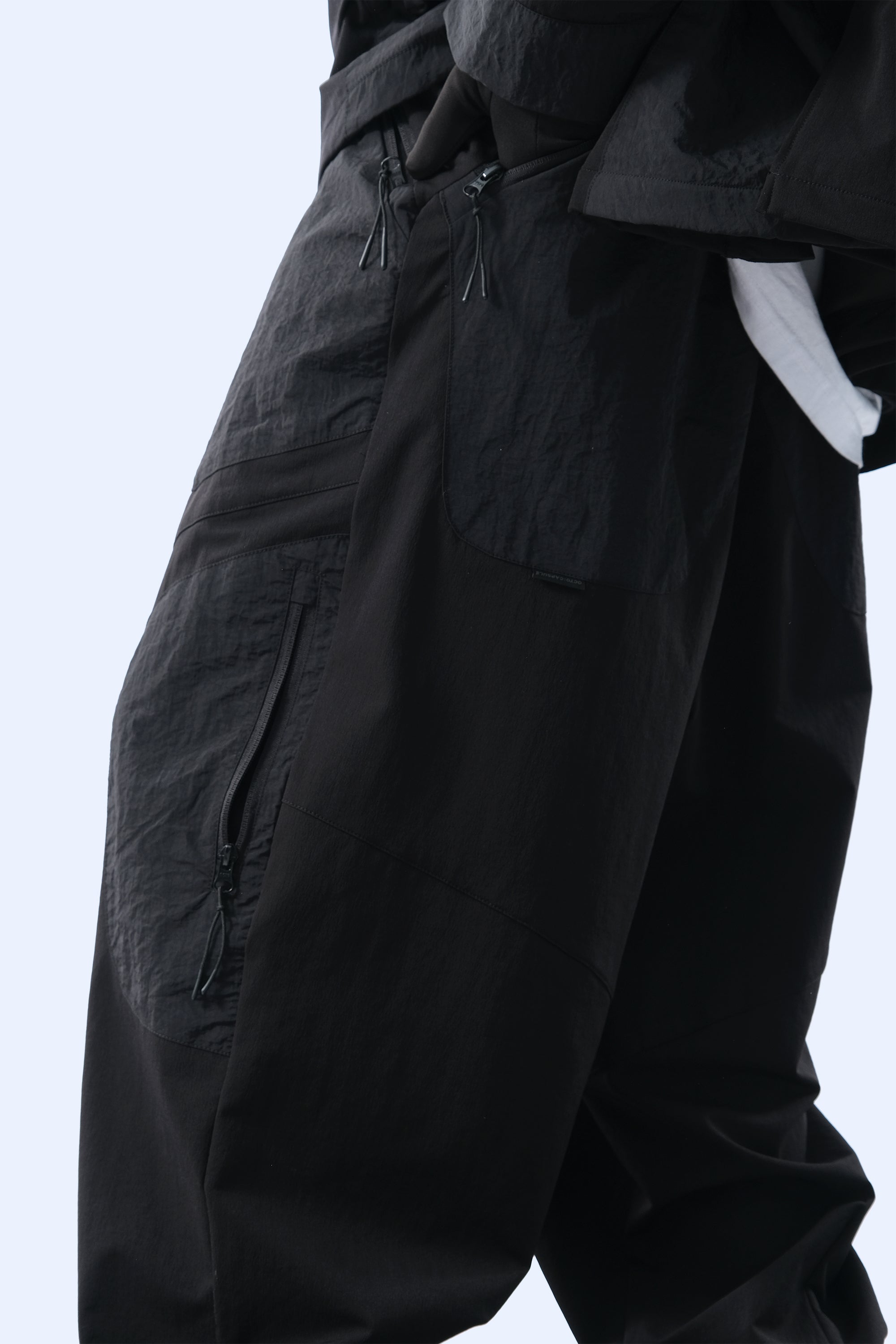 Capsule 03 / CSP-124 Adjustable Panelled Relaxed Pants  (Black)