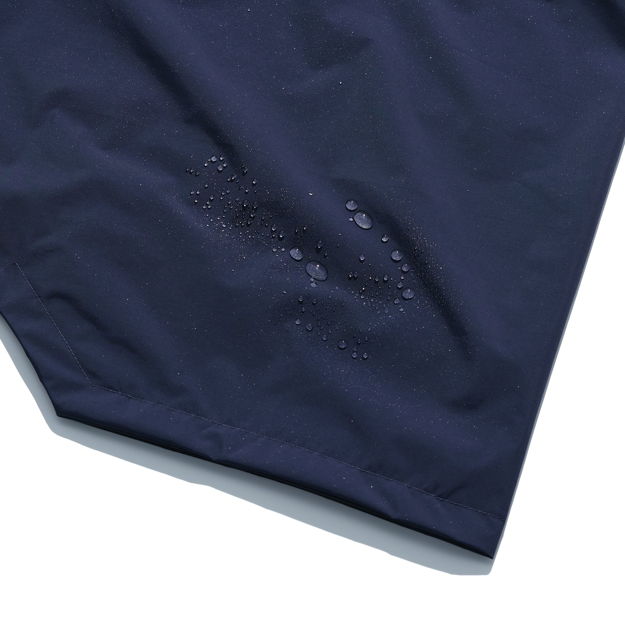 AW22 / 03 — J22-022 Expandable Crossbag Windbreaker (Navy)