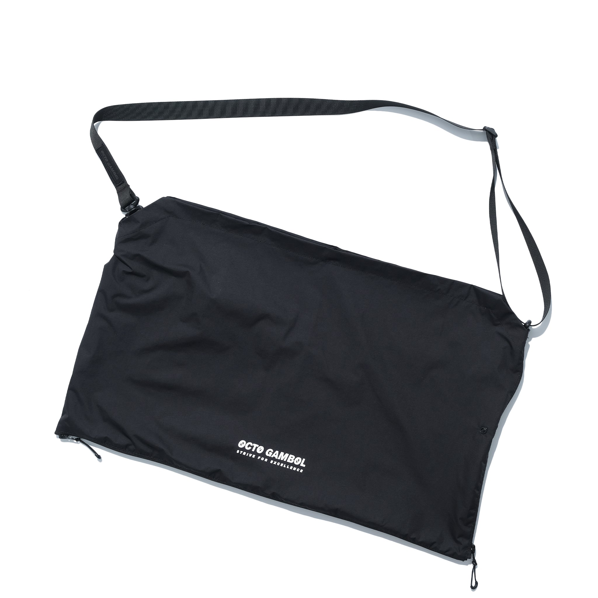 AW22 / 03 — J22-022 Expandable Crossbag Windbreaker (Black)