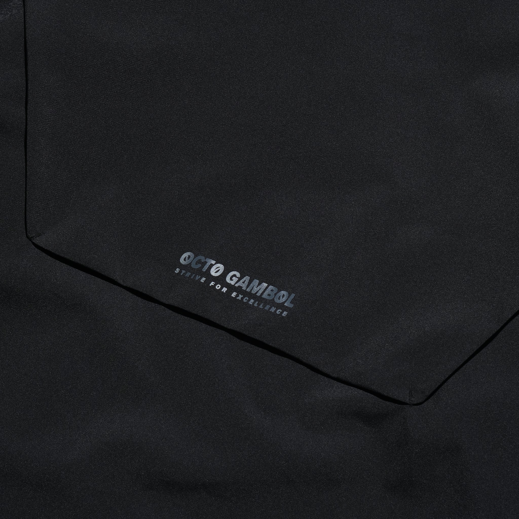 AW22 / 04 —J22-023 3-collar Trapezoidal Jacket (Black)