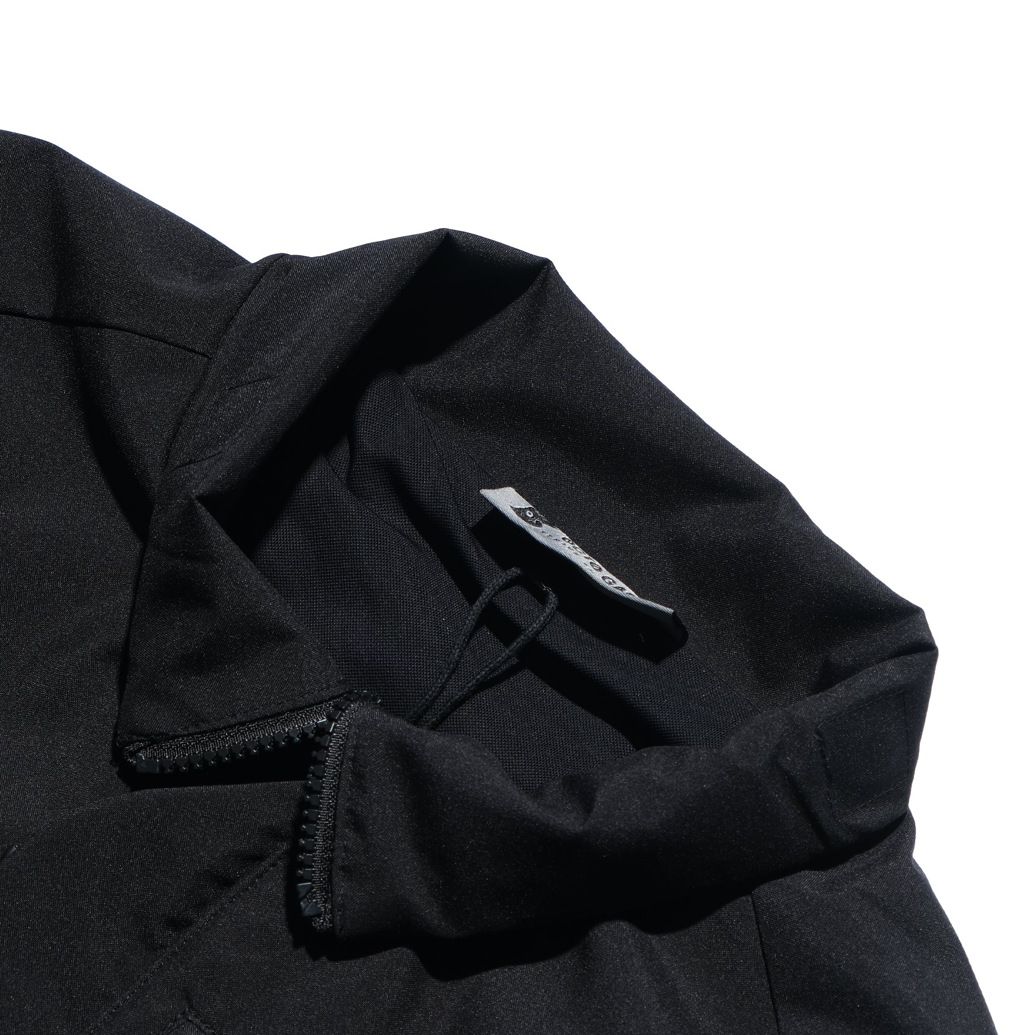 AW22 / 04 —J22-023 3-collar Trapezoidal Jacket (Black)