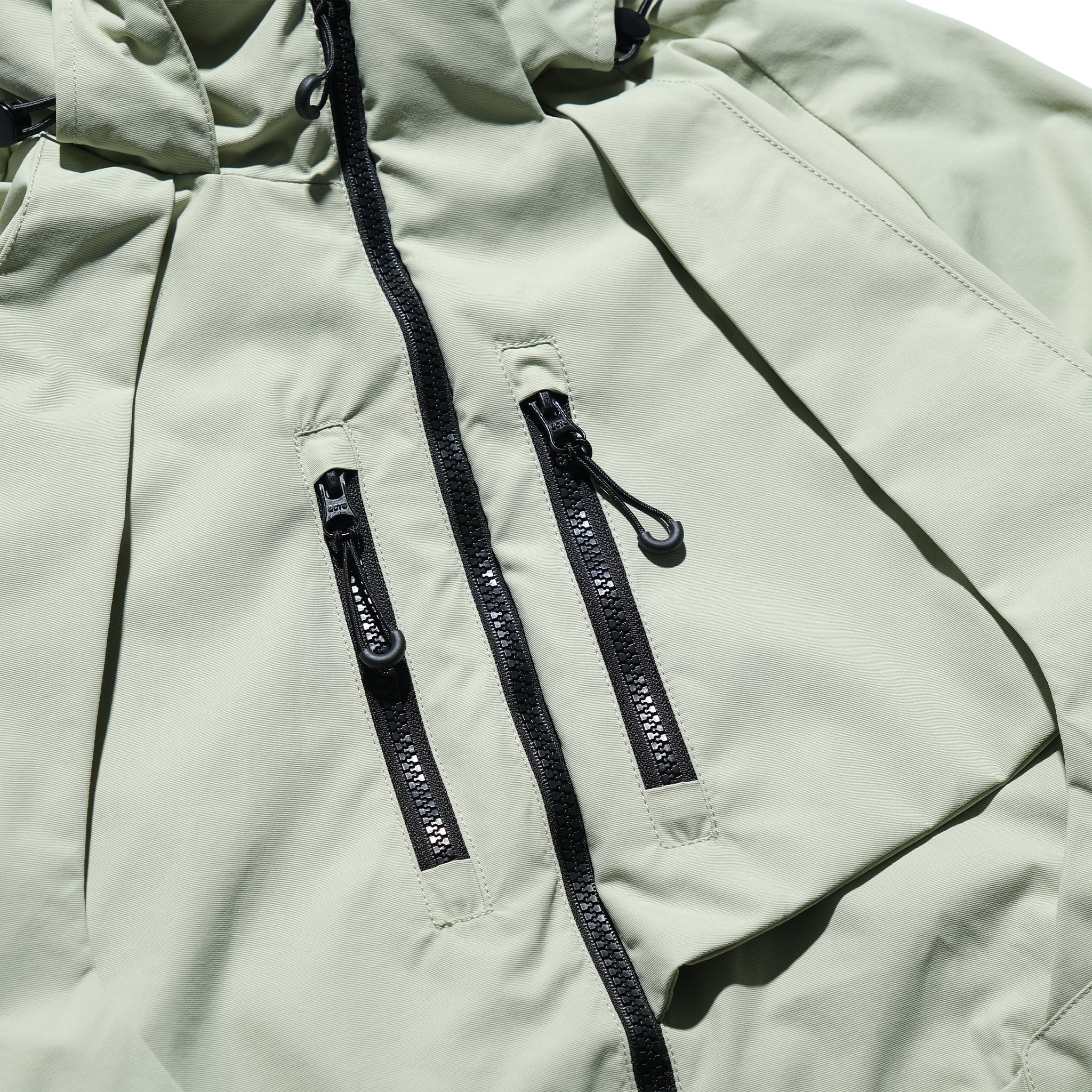 AW22 / 06 —J22-024  Flexible Collar Windbreaker (Mint Green)