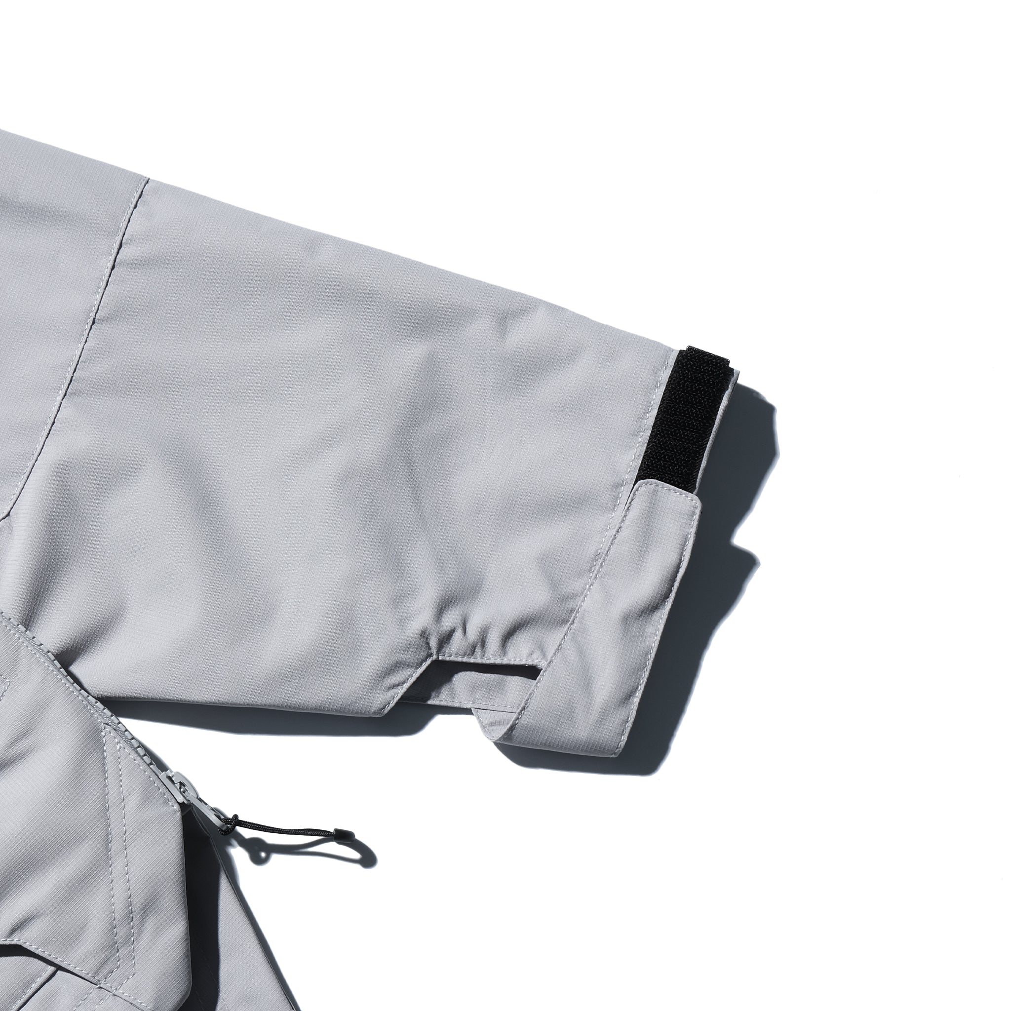 AW22 / 10 — J22-025 Flexible Armoured Pullover (Ivory White)