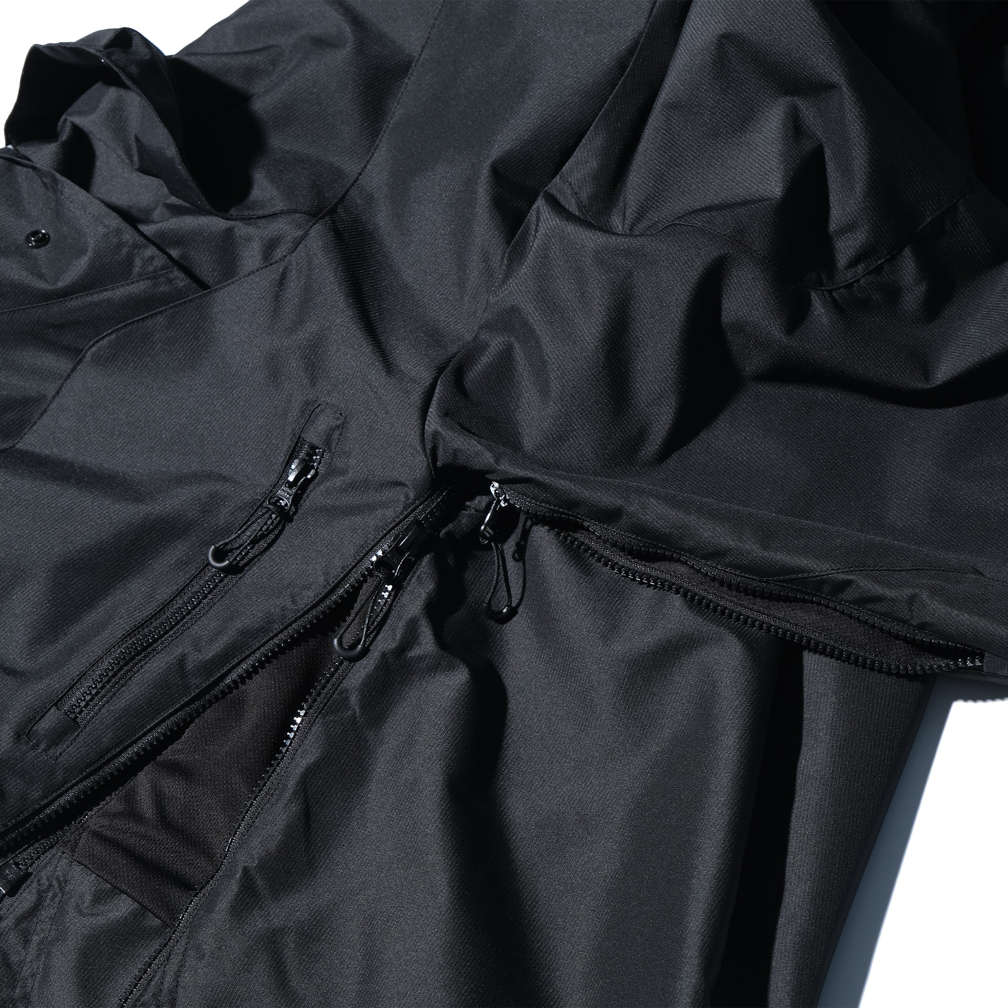 AW22 / 10 — J22-025 Flexible Armoured Pullover (Black)