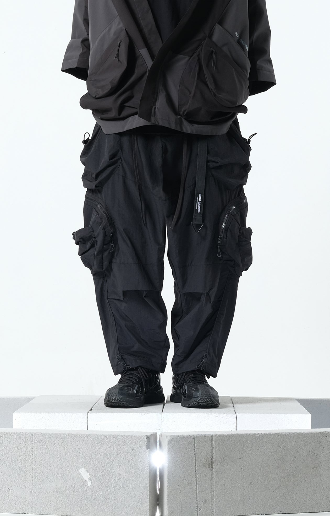 Pre-season LP-114 Drawstring Pocket Pants (Black)