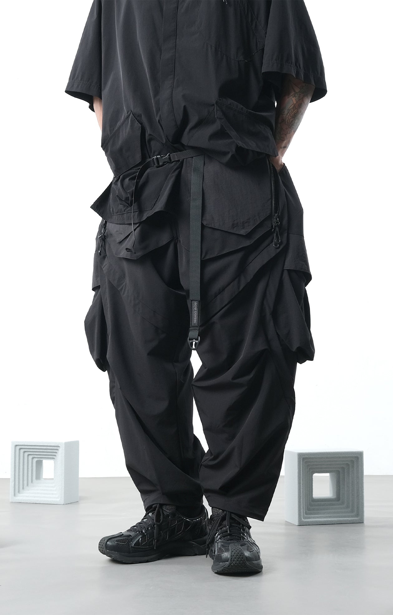 SS22/ 03 LP-116 Hidden Orb Pants (Black)