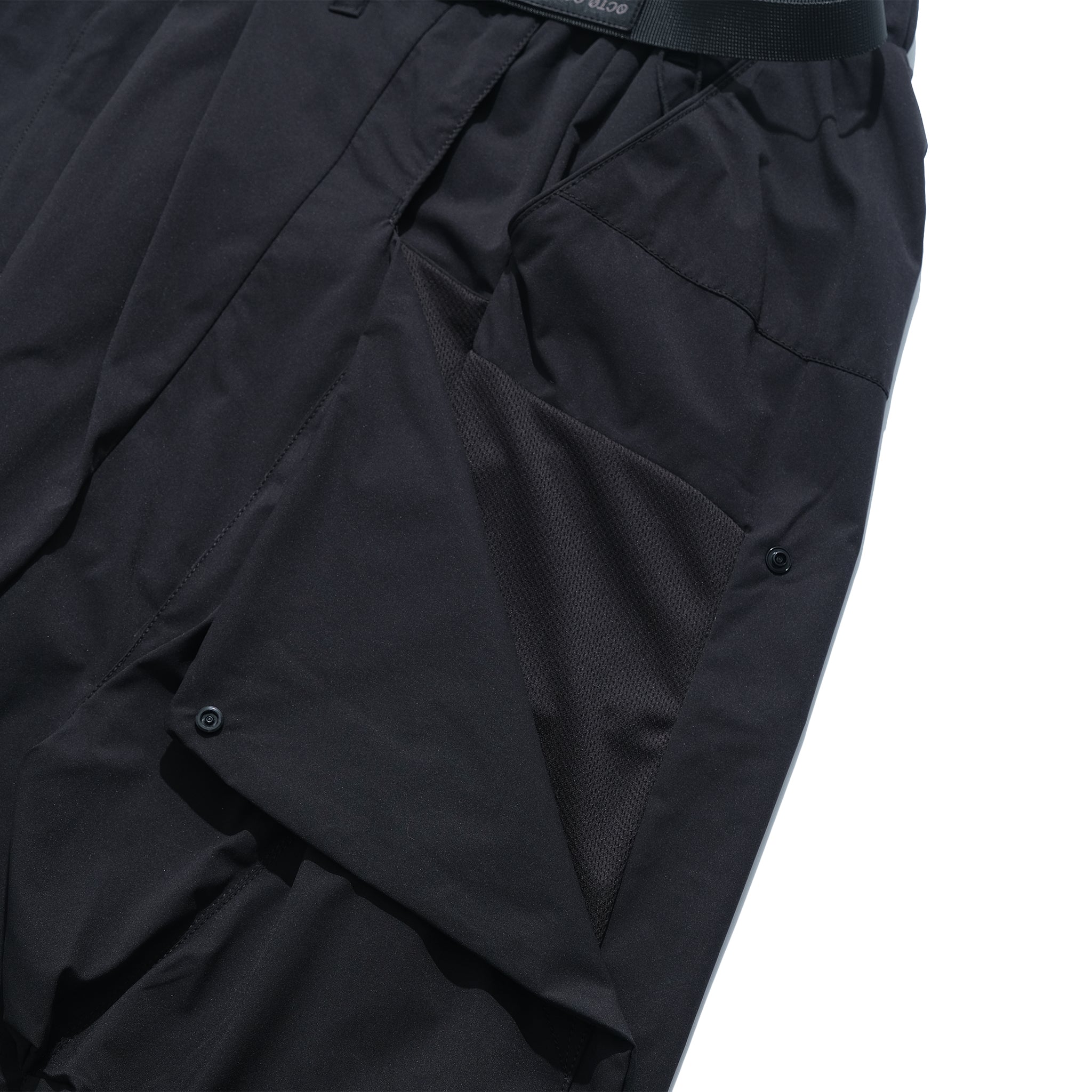 SS22/ 11 LP-118 Convertible Pants (Black)