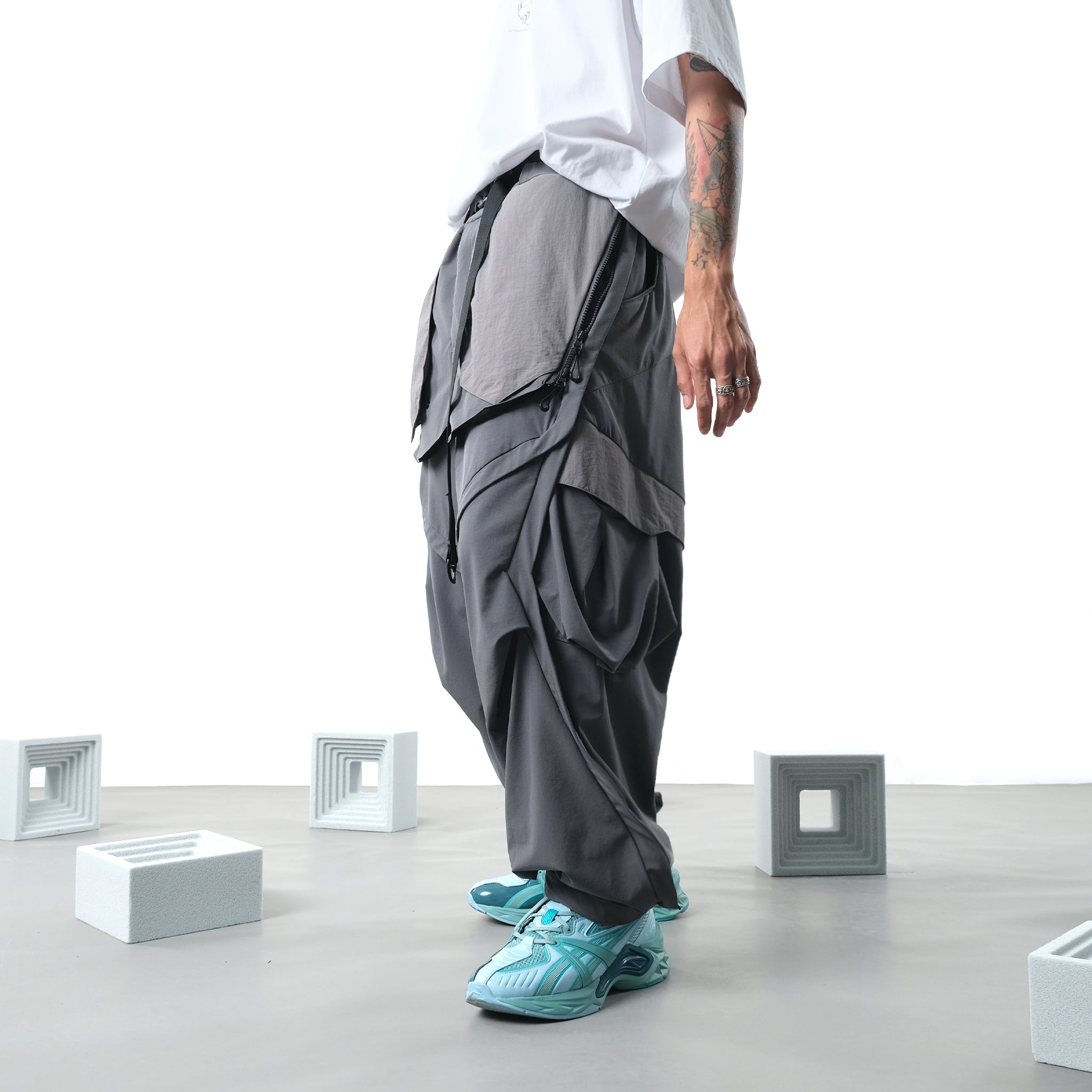 SS22/ 03 LP-116 Hidden Orb Pants (Grey)