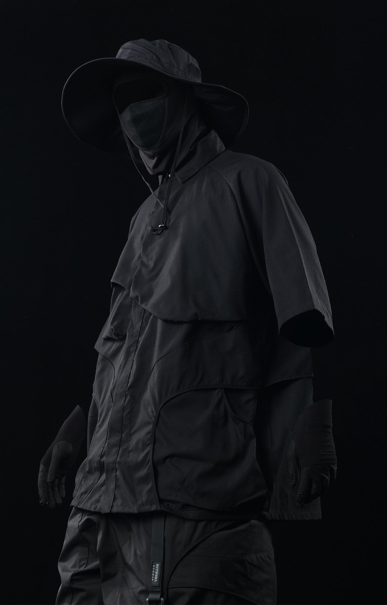 OS-TT04 Cascade Shirt (Black)