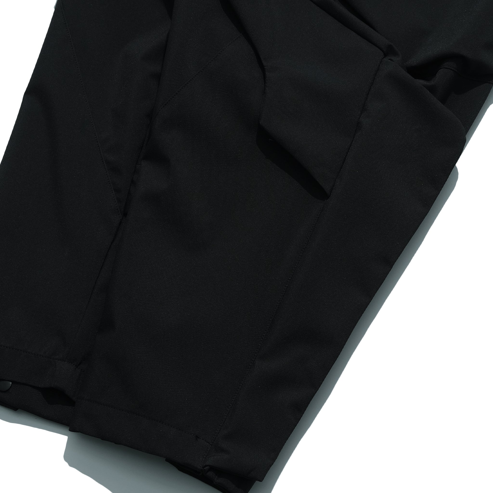 AW22 / 01 —  P22-120 Flexible Armored Pants (Black)