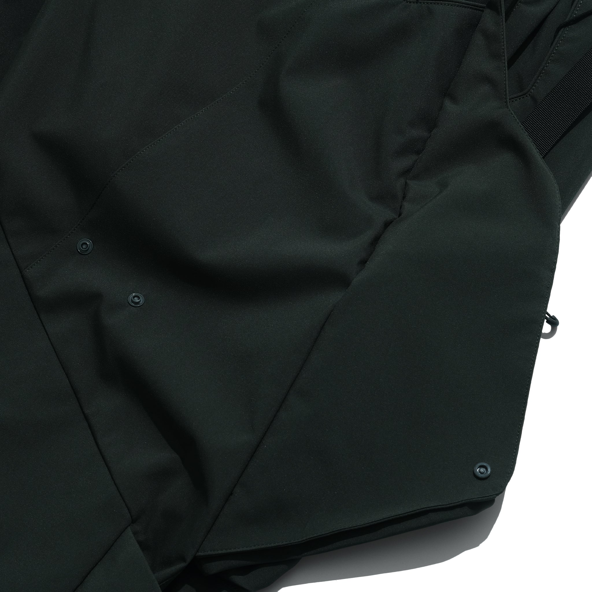 AW22 / 01 —  P22-120 Flexible Armored Pants (Green)