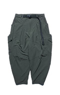 AW22 / 07 —  P22-122 3-way Expandable Relaxed Pants (Green)