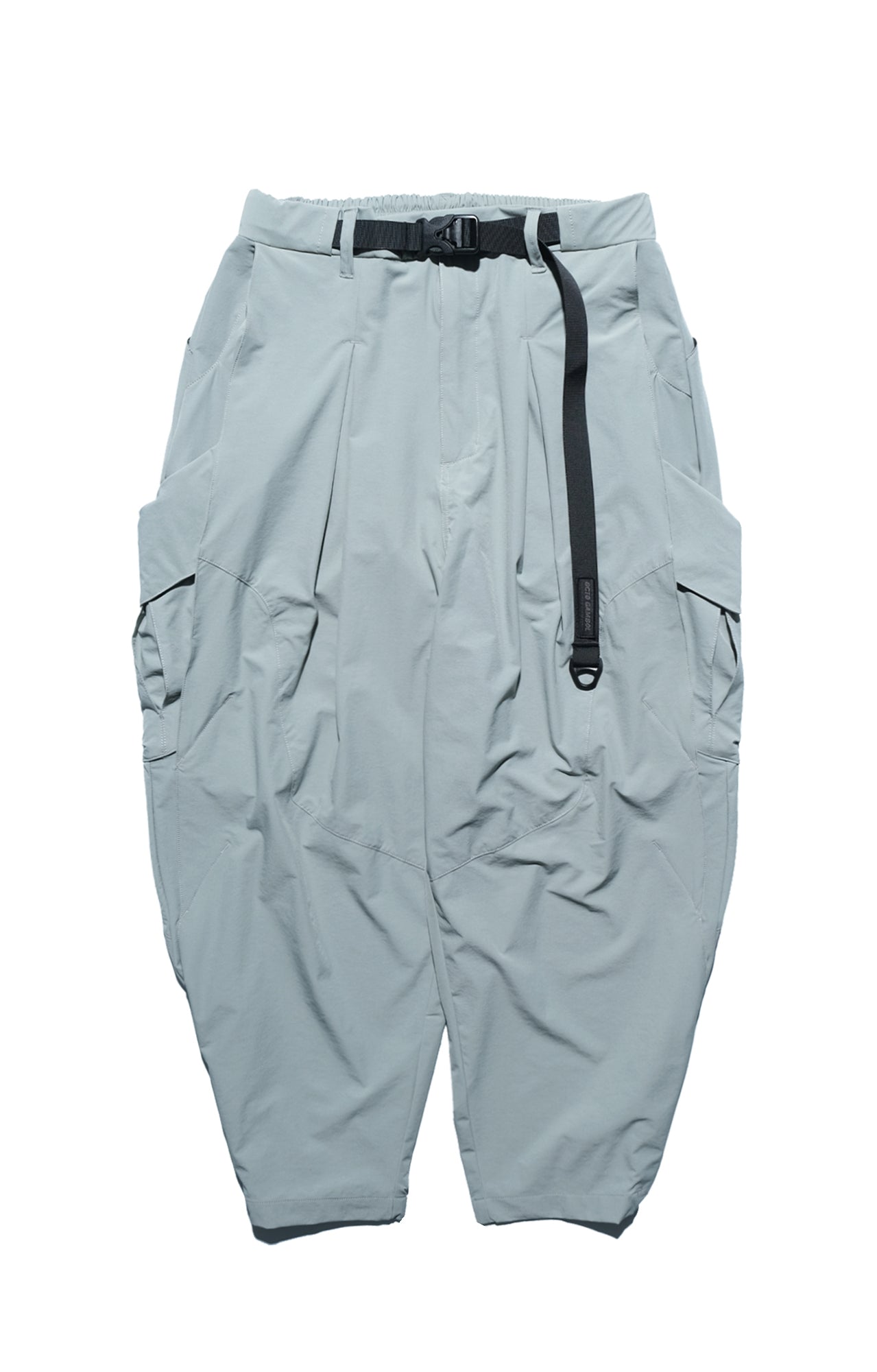 AW22 / 07 —  P22-122 3-way Expandable Relaxed Pants (Light Grey)