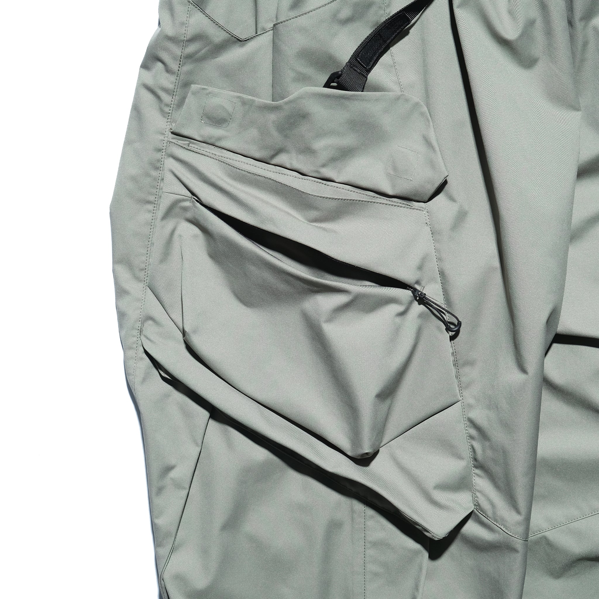 AW22 / 09 —  P22-124  Trapezoidal Loose Pants (Mint Green)