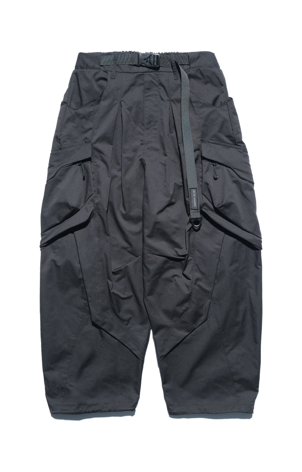 AW22 / 09 —  P22-124  Trapezoidal Loose Pants (Black)