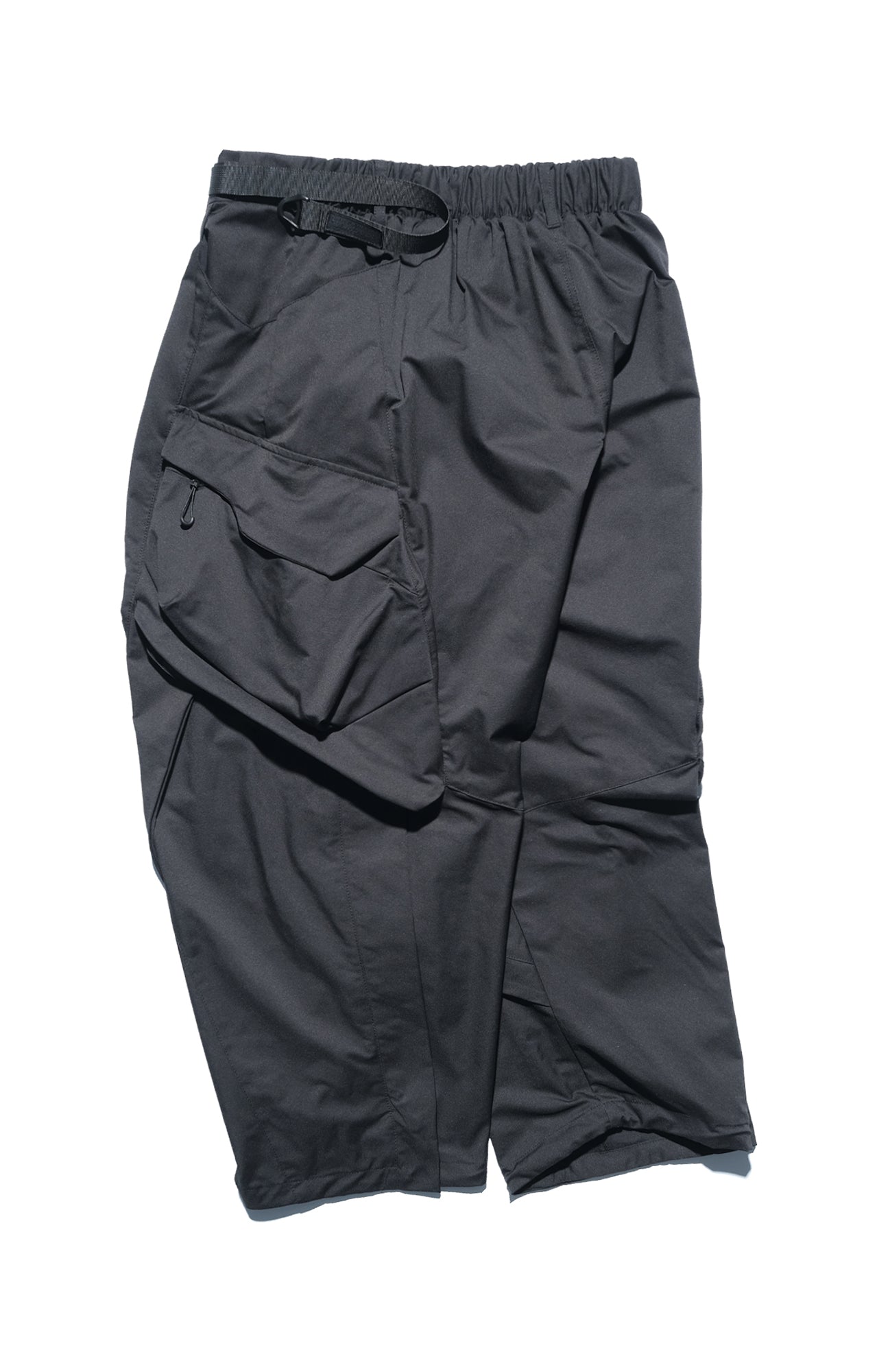 AW22 / 09 —  P22-124  Trapezoidal Loose Pants (Black)
