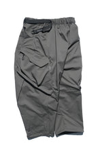 AW22 / 09 —  P22-124  Trapezoidal Loose Pants (Gauntlet Green)