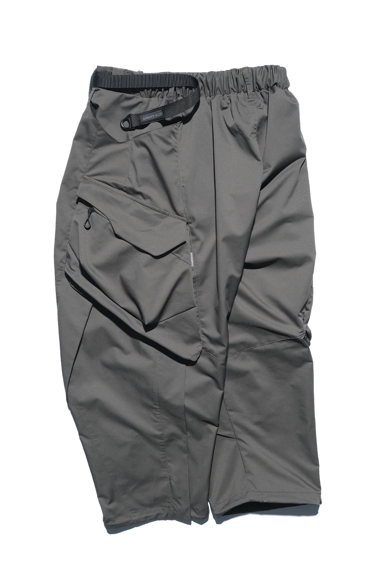 AW22 / 09 —  P22-124  Trapezoidal Loose Pants (Gauntlet Green)