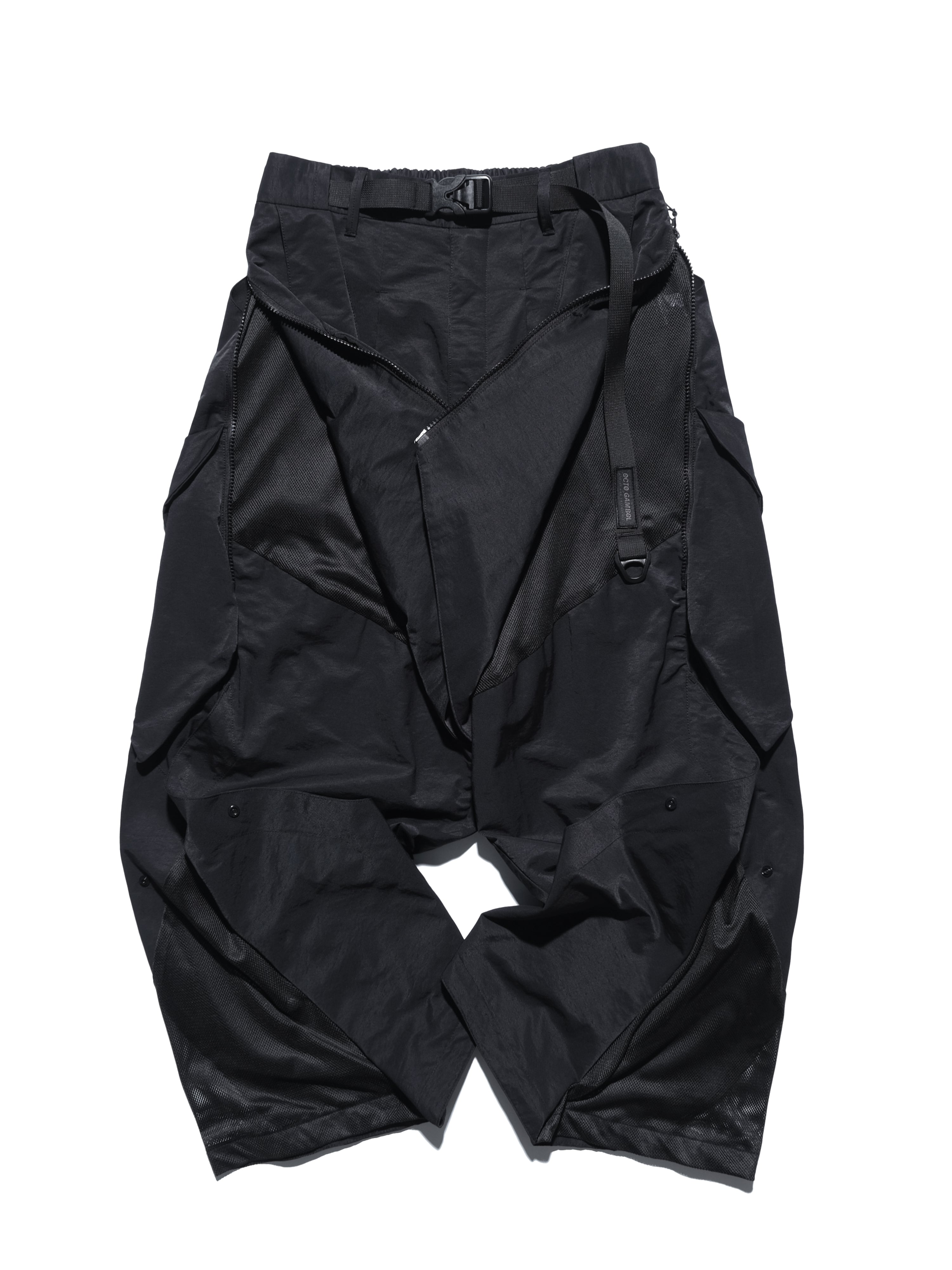 SS23 / 02 —  P23-126  Switchable Breathing Pants (Black)