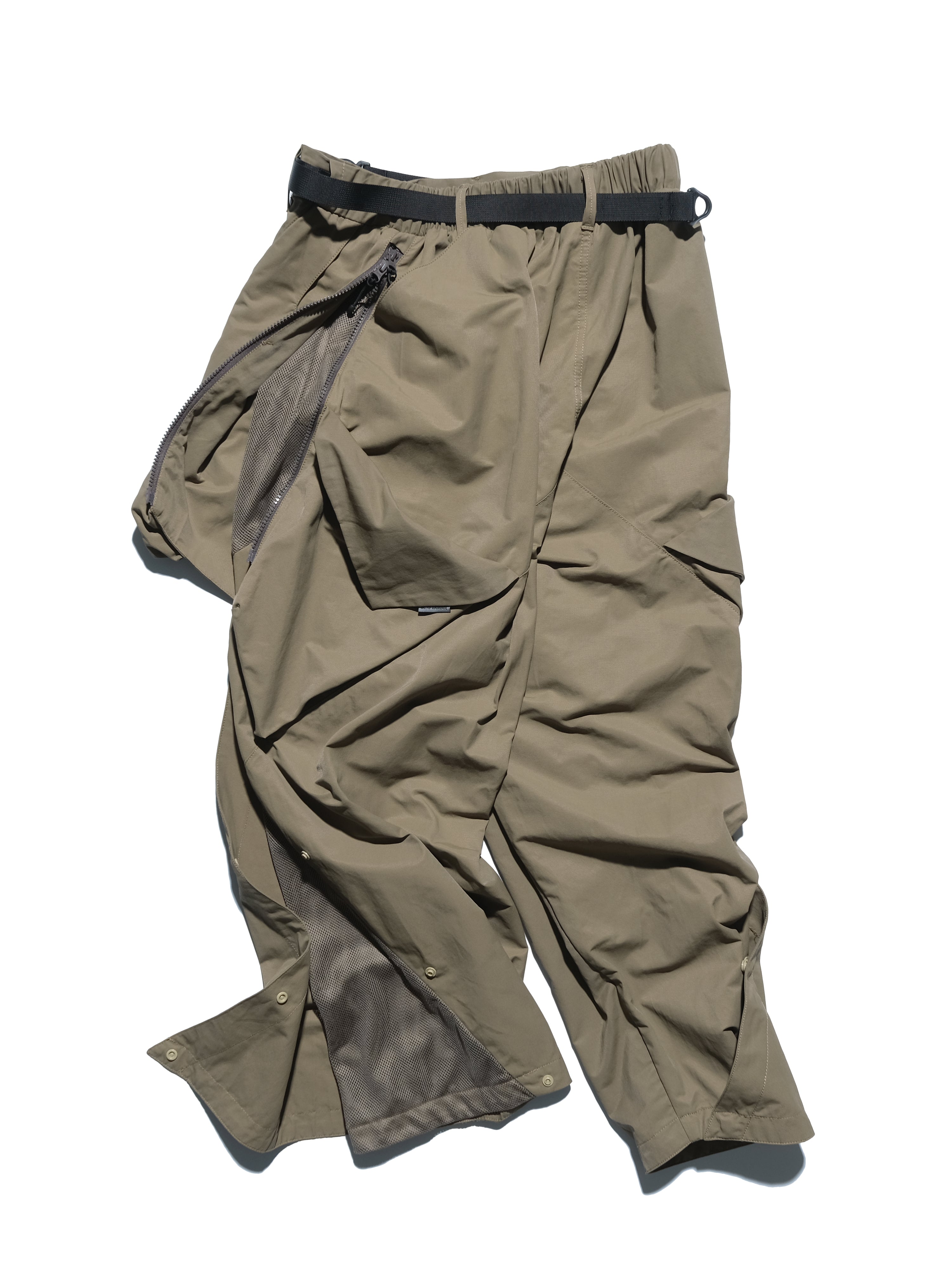 SS23 / 02 —  P23-126  Switchable Breathing Pants (Khaki)