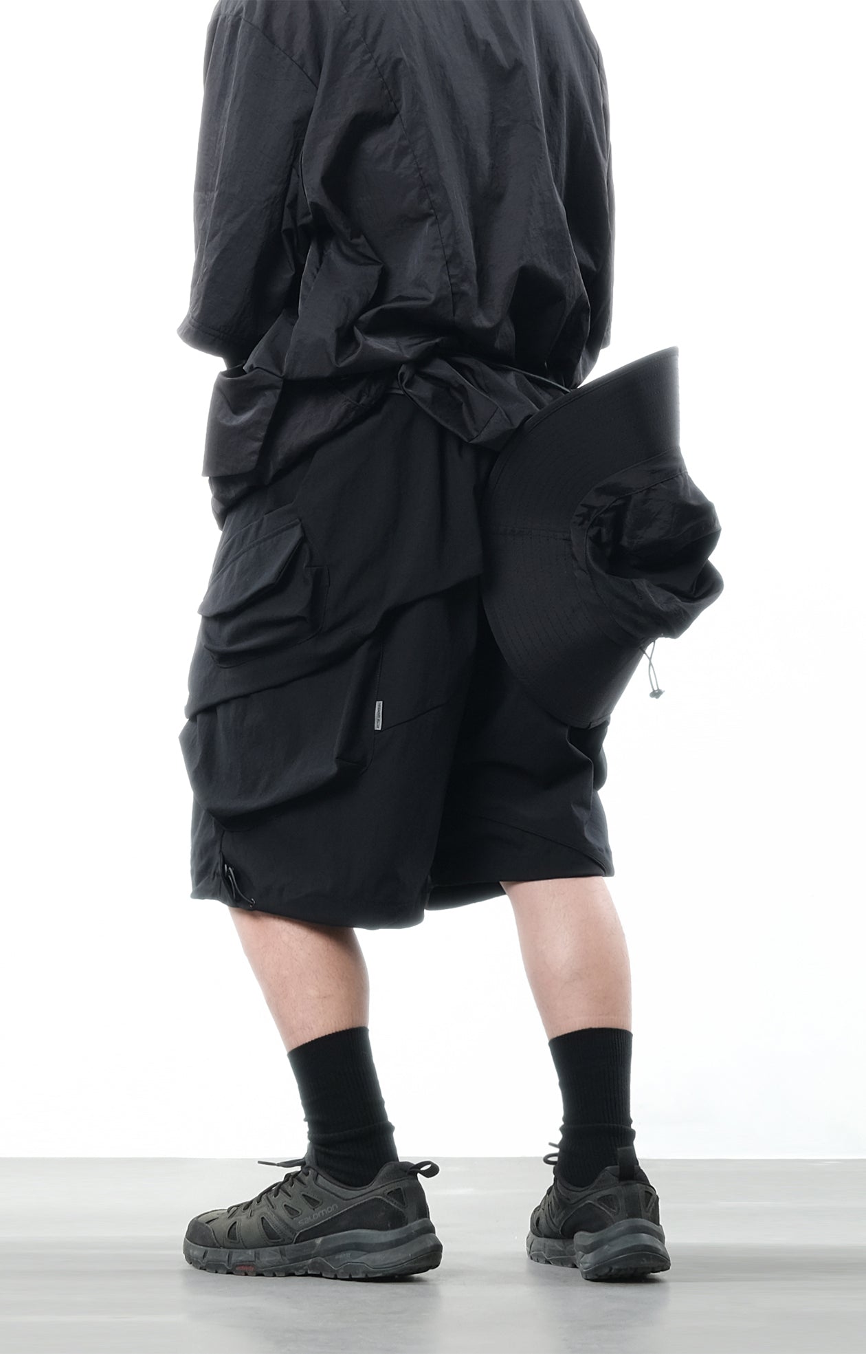 SS22 / 01 S-061 Vizor Short (Black)
