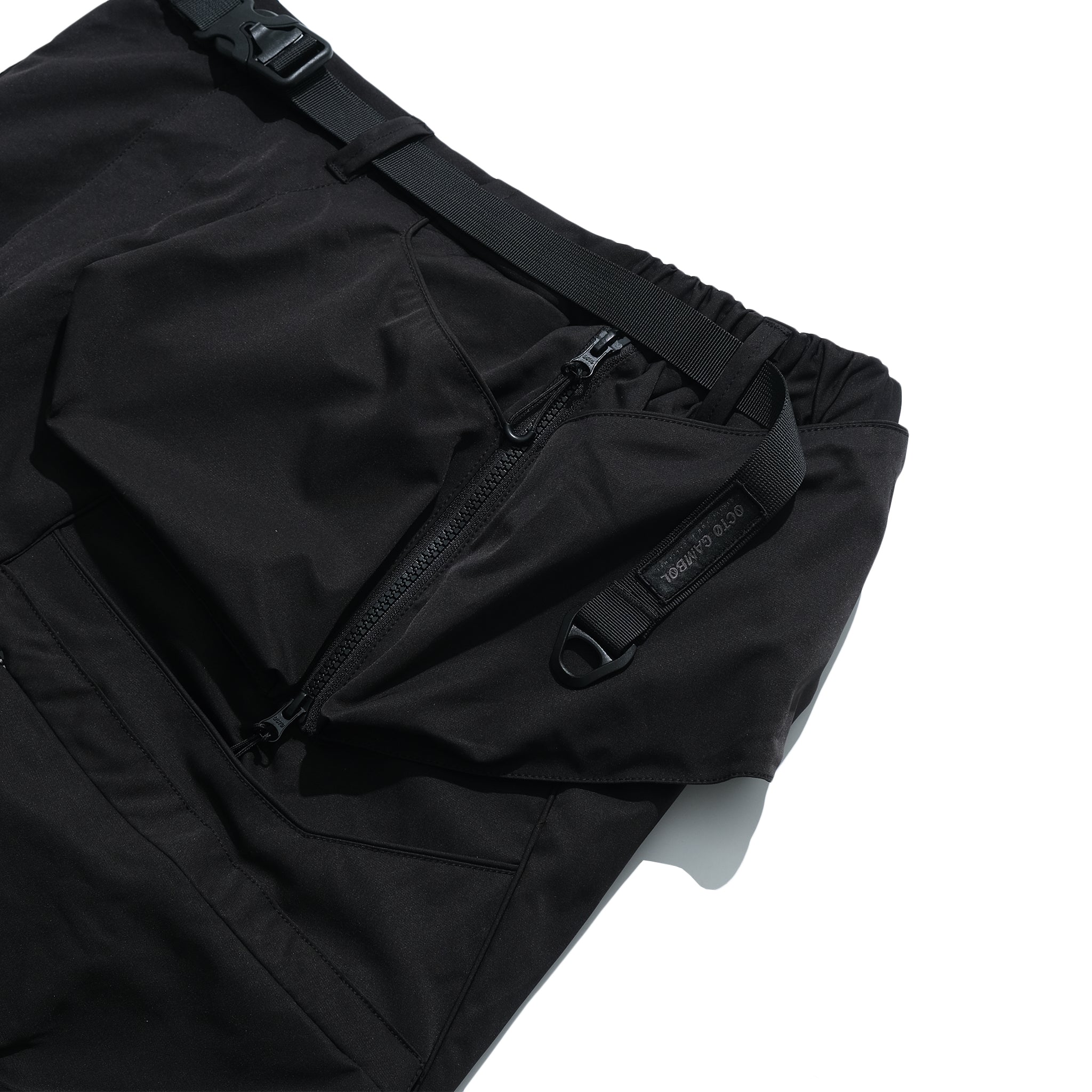 SS22 / 05 S-062 Flexible Trapezoidal Shorts (Black)