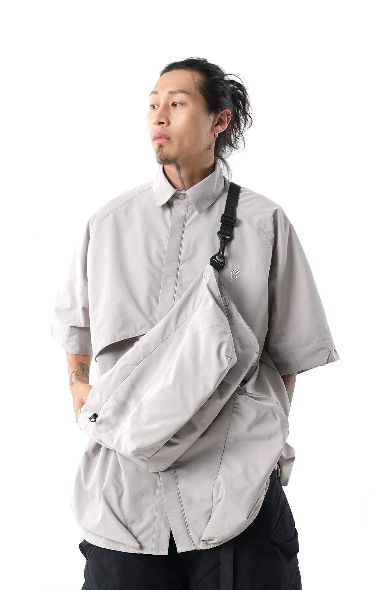 SS22/ 04 ST-072 Crossbag Shirt(Ivory White)