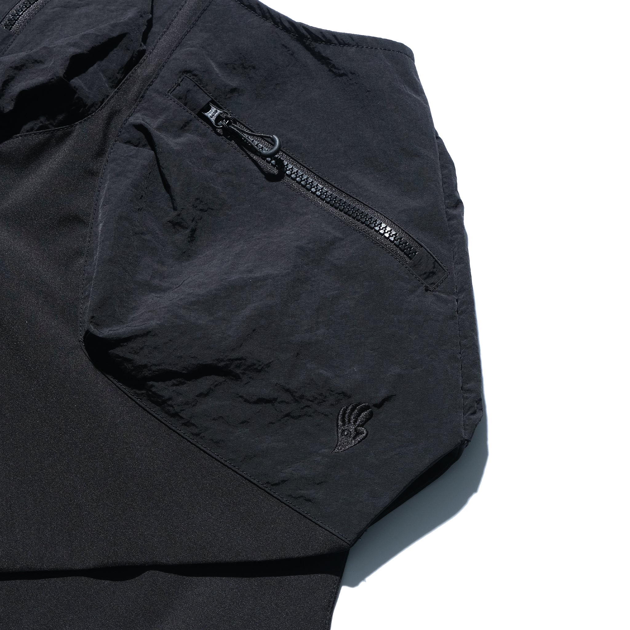 AW22 / 11 — T22-065 Crossbody Bag Utility Vest  (Black)