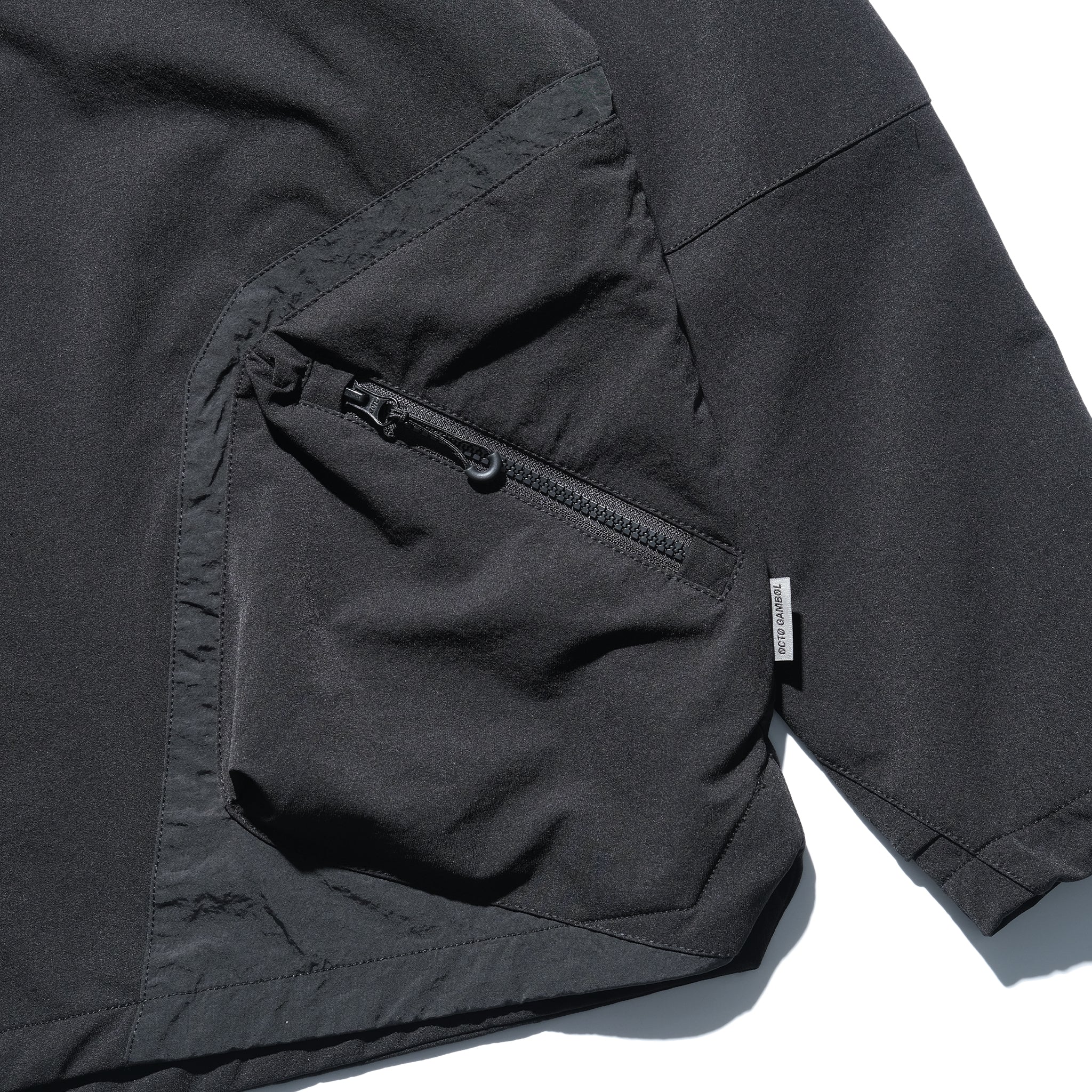 AW22 / 08 — T22-066 Turtleneck hidden hood Hoodie (Black)
