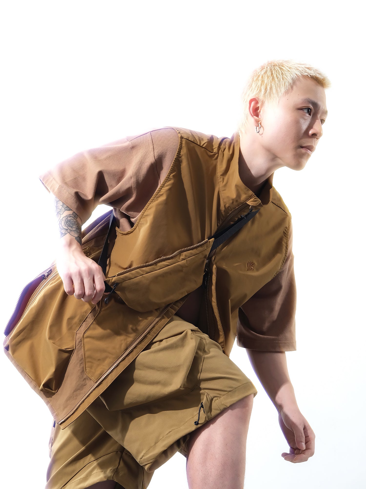 SS22/ 15 TH-062 Crossbody Bag Vest (Khaki)